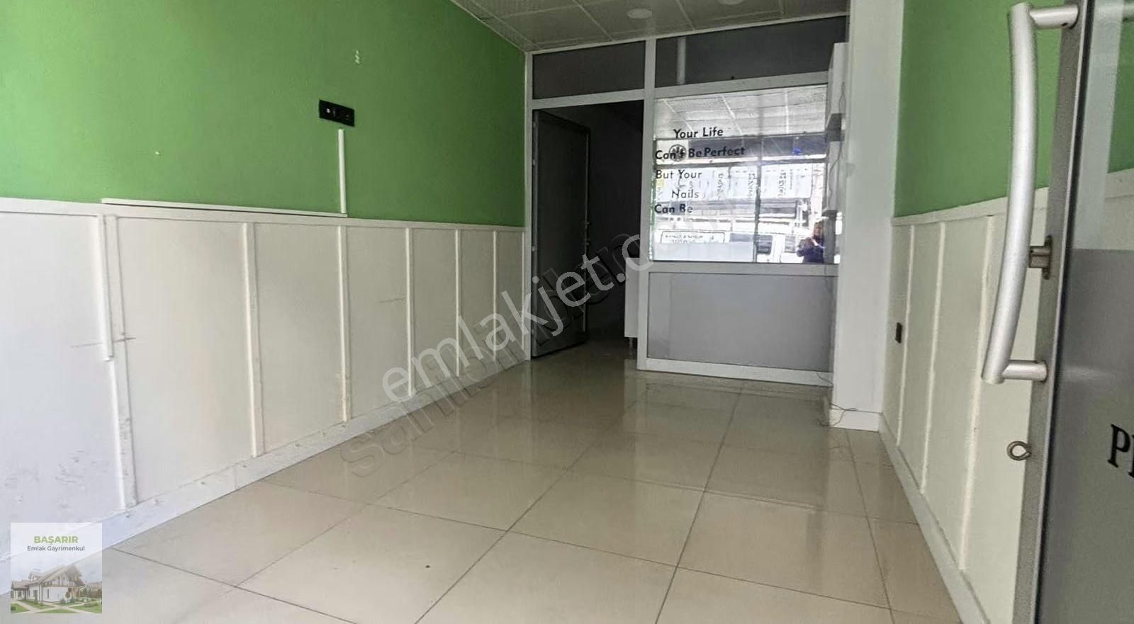 Üçyolda Caddeye 20 M Mesafede Vc +mutfaklı Dükkan - Görsel 14