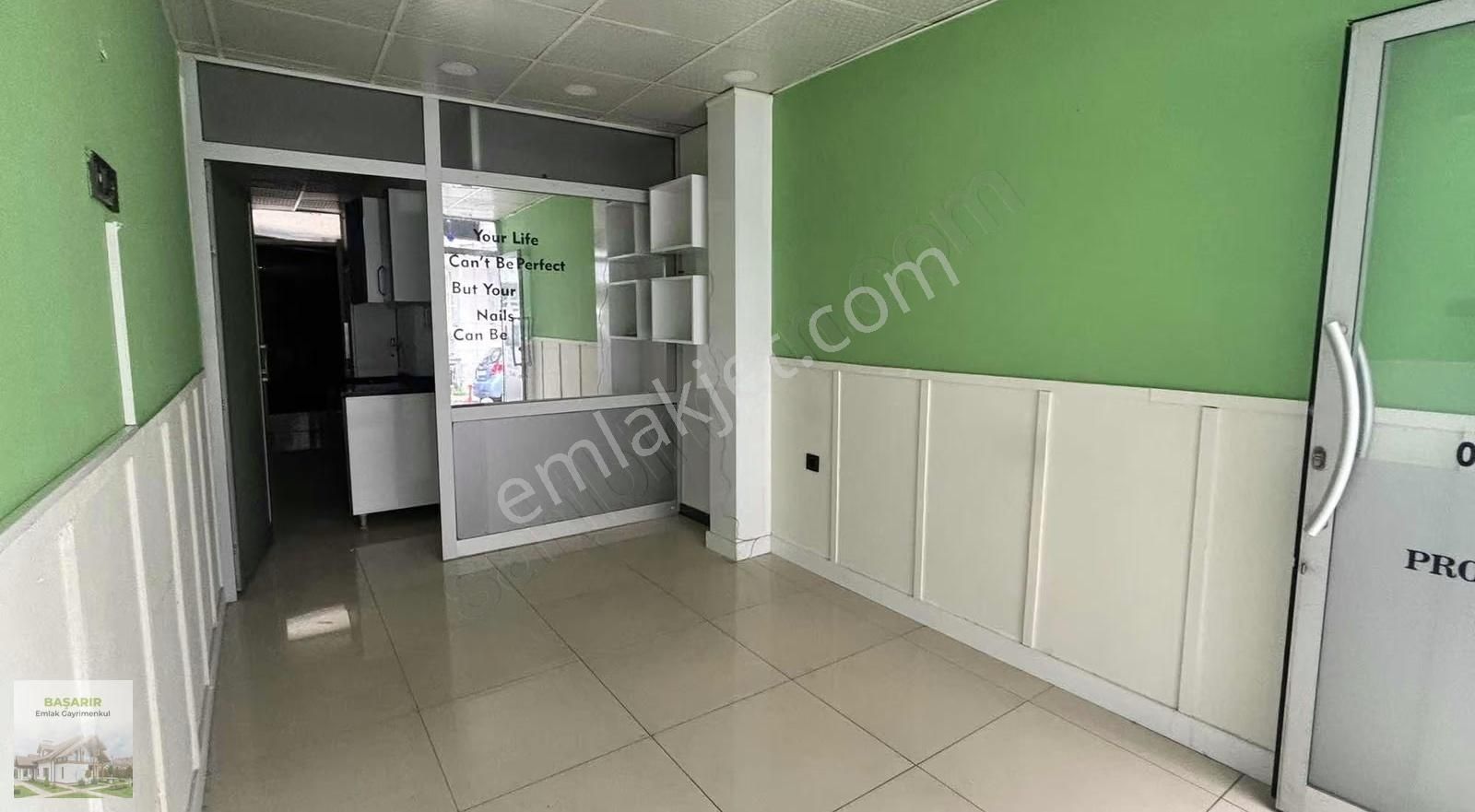 Üçyolda Caddeye 20 M Mesafede Vc +mutfaklı Dükkan - Görsel 9
