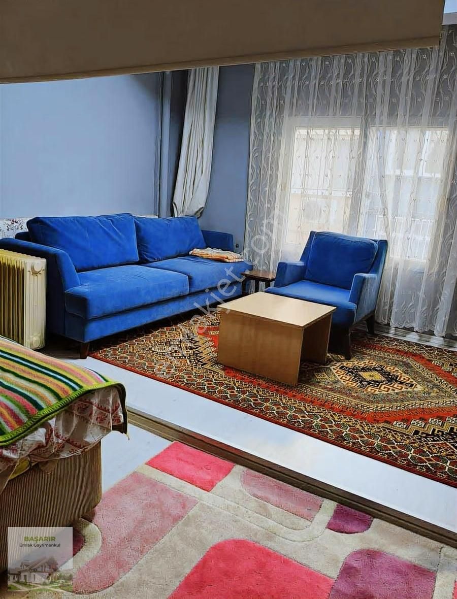 Eşyalı 1+1 Güzelyalının En Güze Sokağında Parkın Dibi Kiralık - Görsel 5
