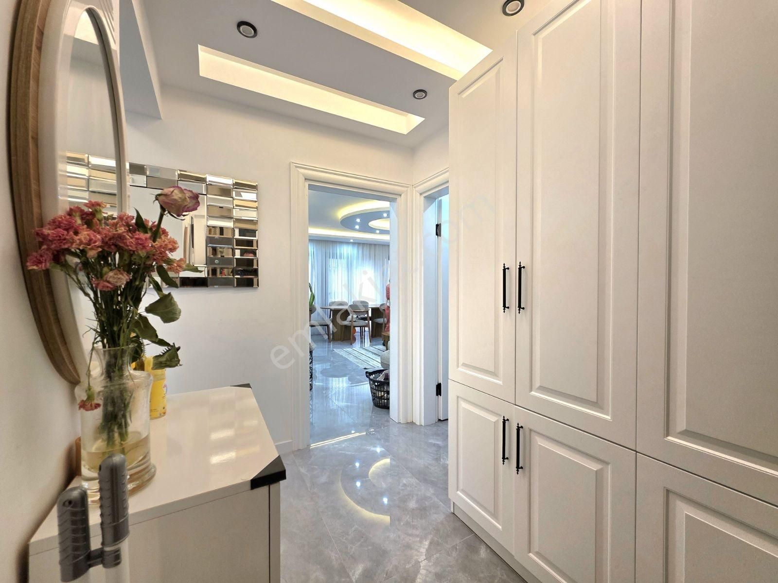 Fethiye Taşyaka'da Satılık 3+1 170m2 Bahçeli Geniş Daire - Görsel 2