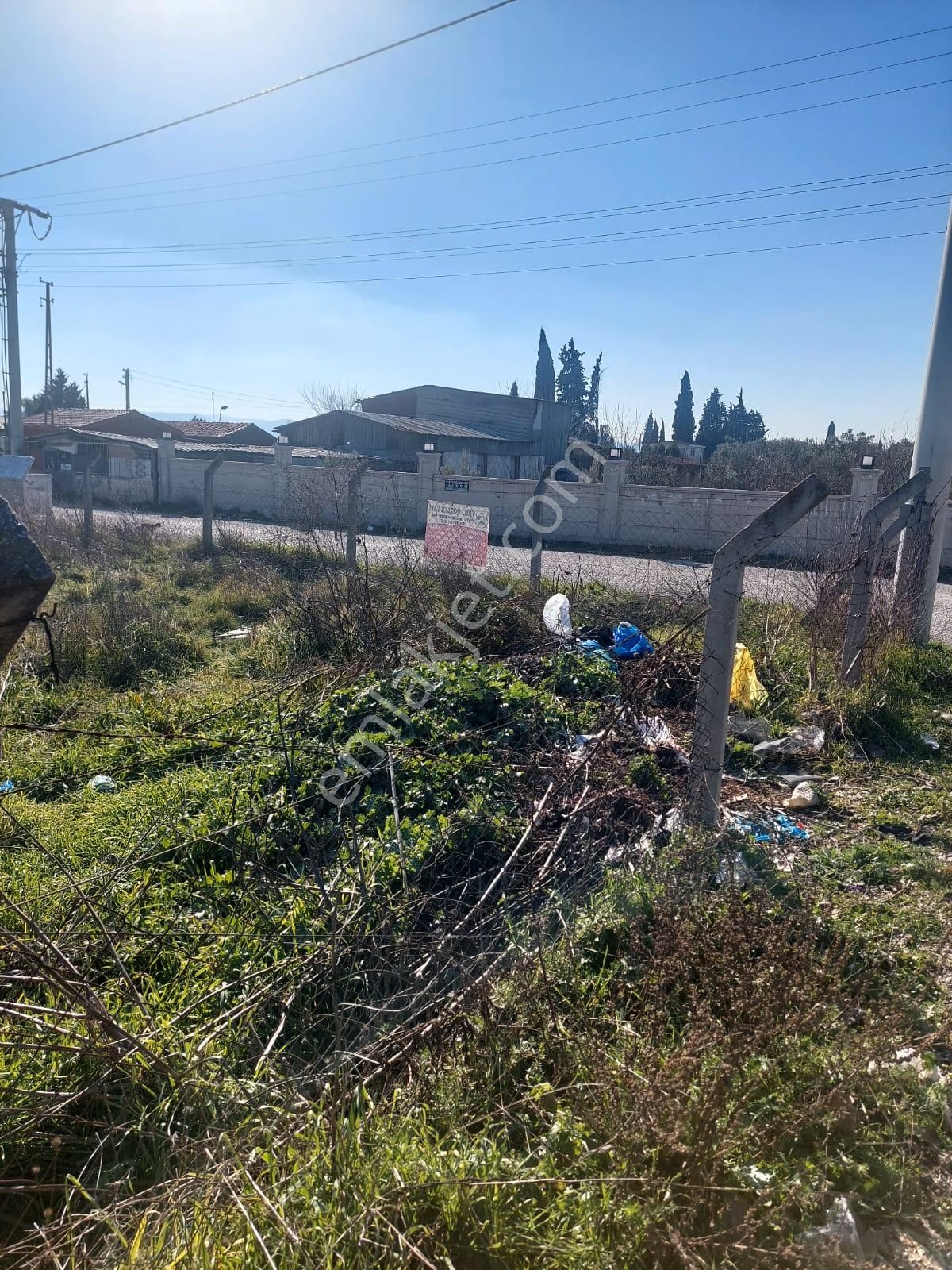 Kısıkköyde Caddenin Dibinde Merkezi Konumda Satılık Arsa