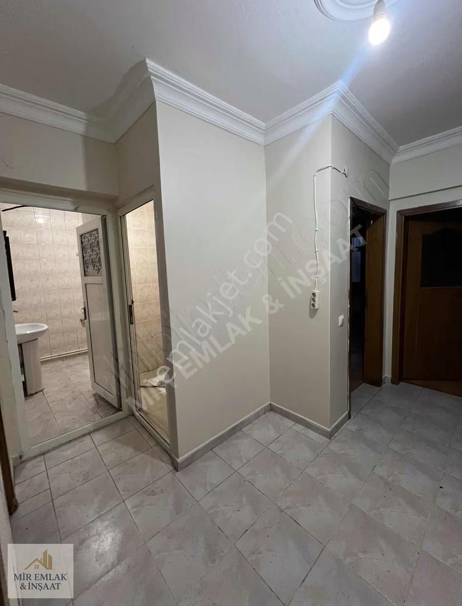 Mir Emlak & İnşaattan Kiralık 2+1 Merkezi Konumda 3. Kat Daire - Görsel 4
