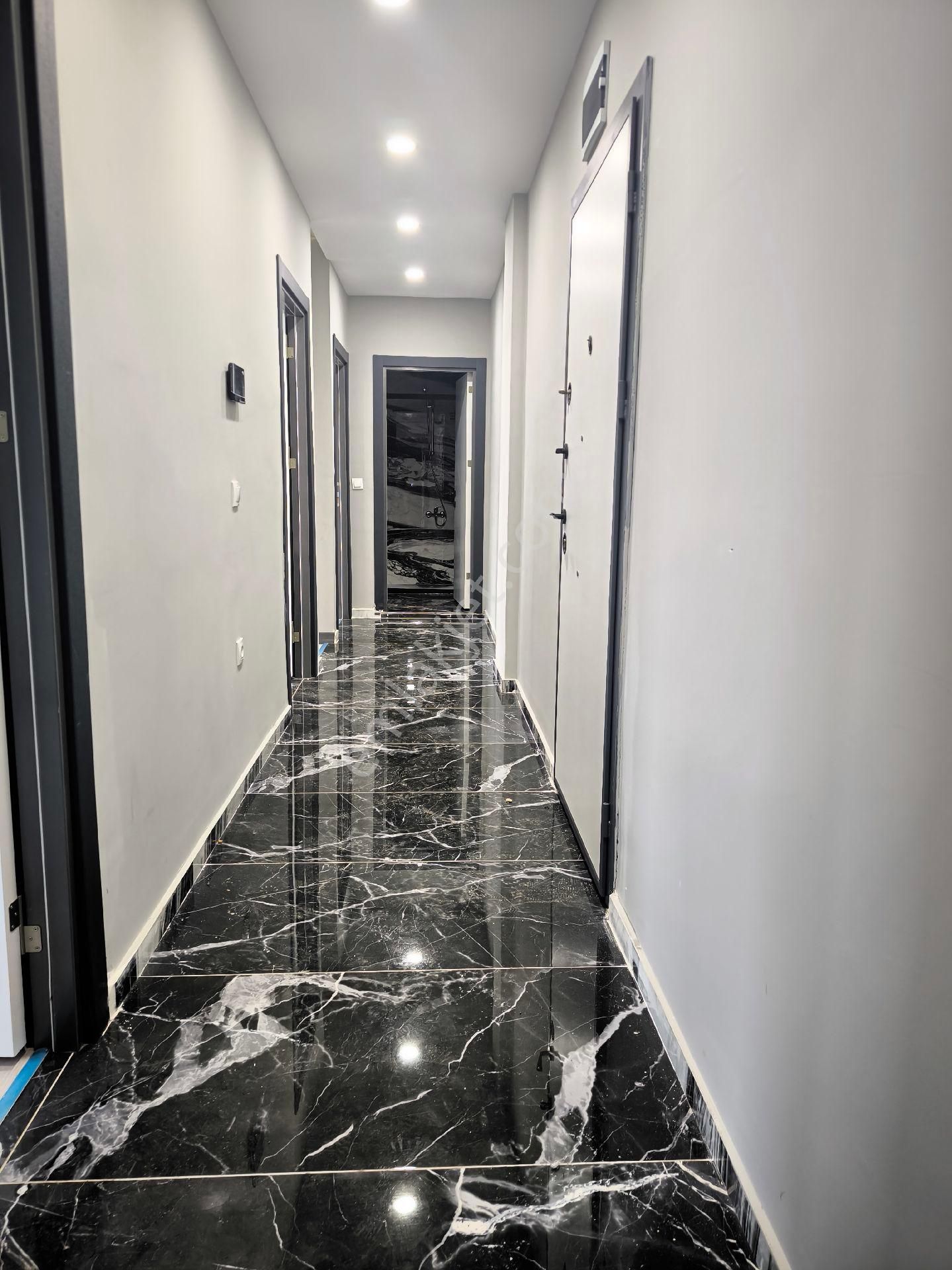 Silivri Yenimahalle'de Satılık 2+1 Daire - Görsel 4