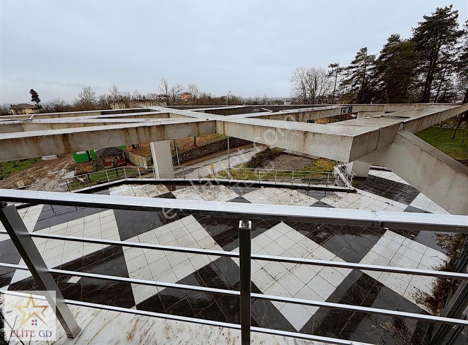 Elite Gd & 1+1 Eşyalı Konuralpte Merkezi Konum Fırsat Daire