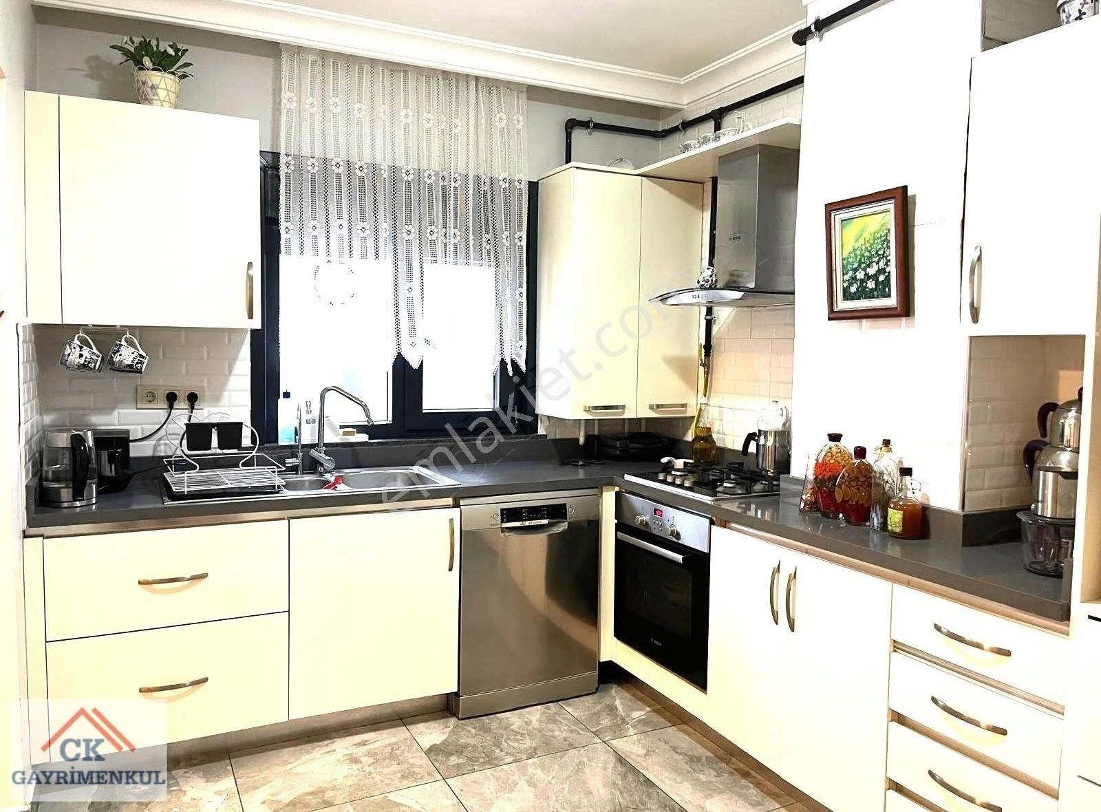 Ck'dan Göztepe Marmaray Ve Özgürlük Parkı Yanı 3+1 89 M2 - Görsel 4