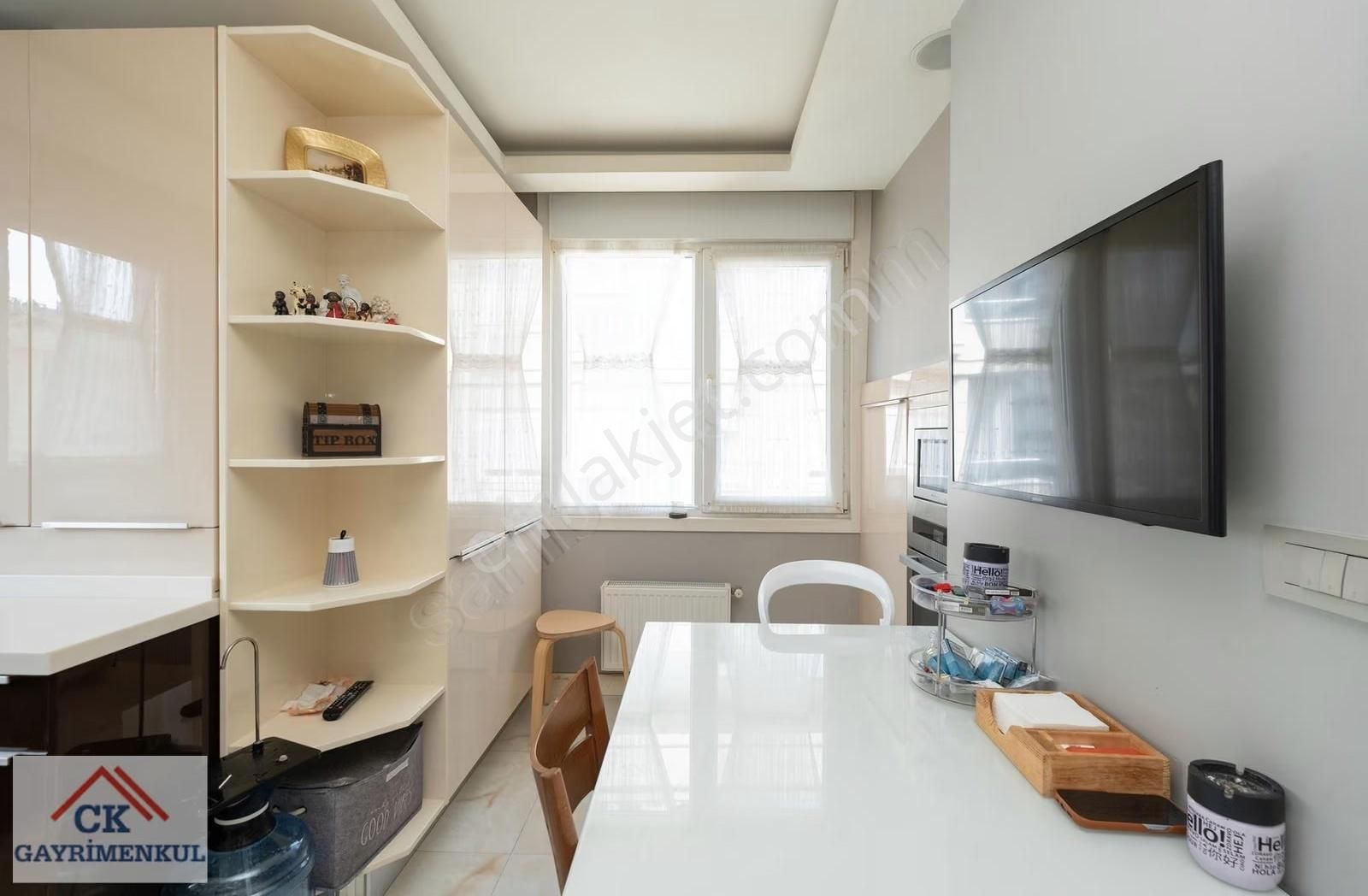 Ck'dan Erenköy Bağ Caddeye 2 Parelel De ' Kat Da Tek 285 M2 4+1 - Görsel 14