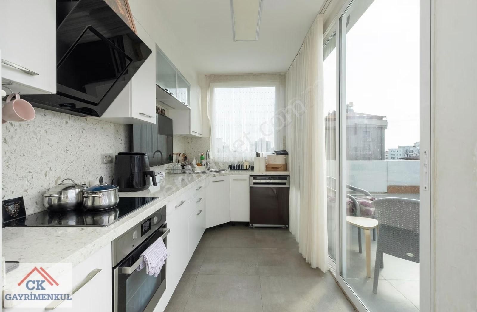 Ck'dan Erenköy Bağ Caddeye 2 Parelel De ' Kat Da Tek 285 M2 4+1 - Görsel 16