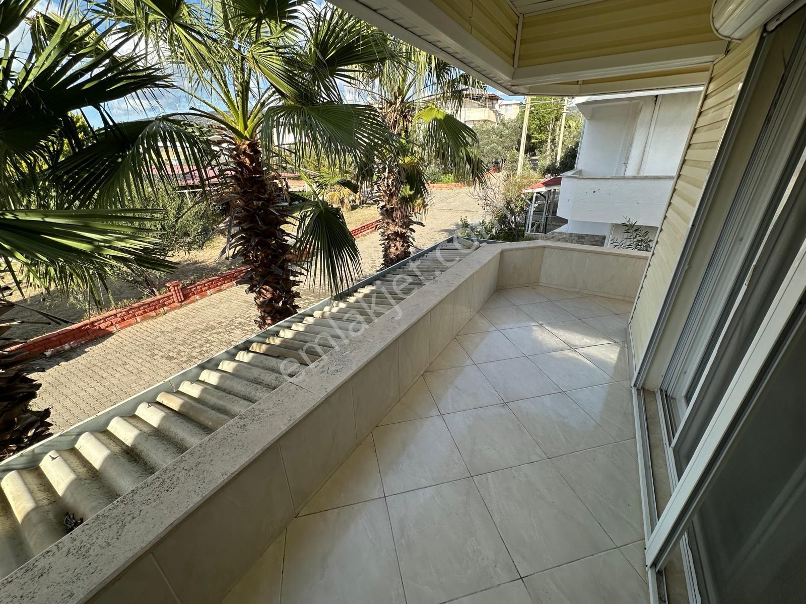 Didim Akbükte Satılık Denize Yakın Site İçinde 3+1 Bahçeli Villa - Görsel 26