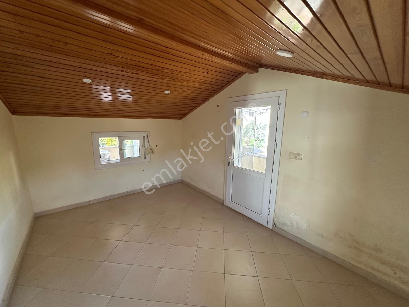 Didim Akbükte Satılık Denize Yakın Site İçinde 3+1 Bahçeli Villa - Görsel 24