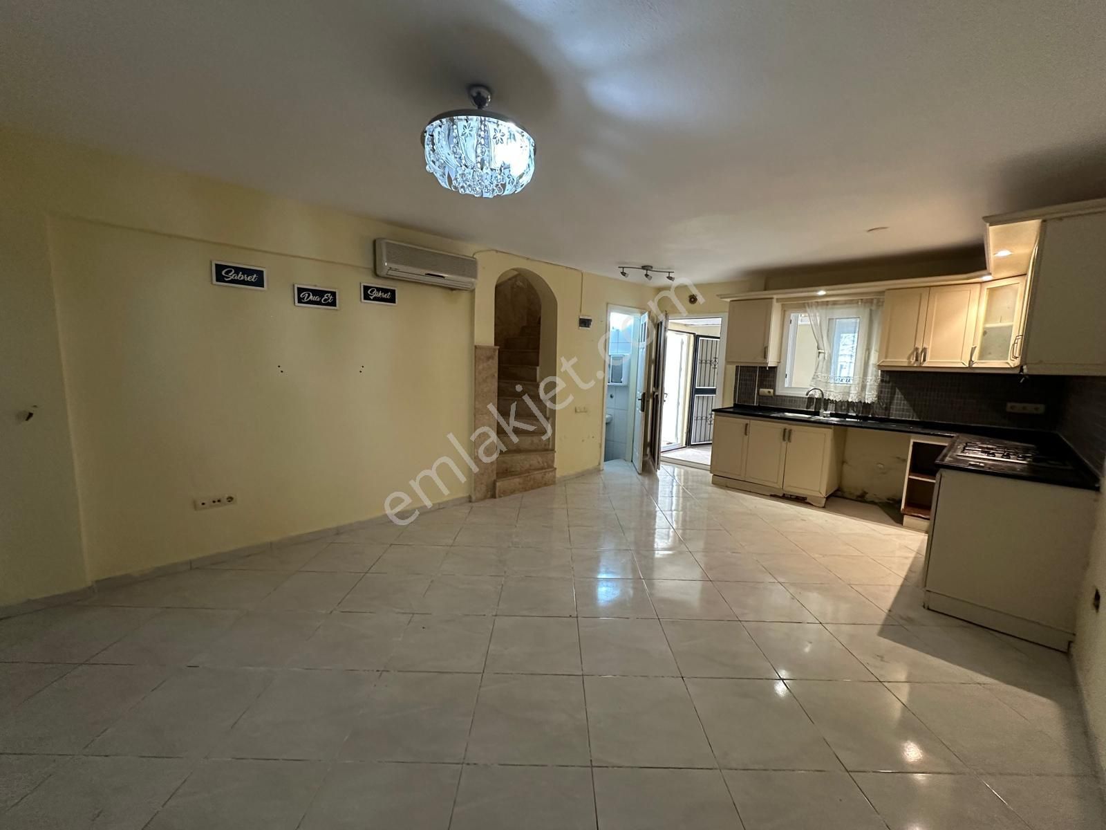 Didim Akbükte Satılık Denize Yakın Site İçinde 3+1 Bahçeli Villa - Görsel 27