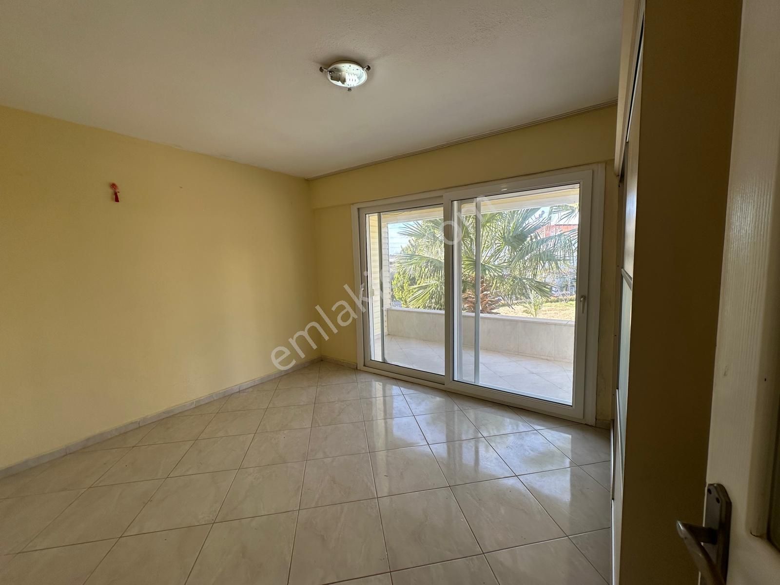 Didim Akbükte Satılık Denize Yakın Site İçinde 3+1 Bahçeli Villa - Görsel 31