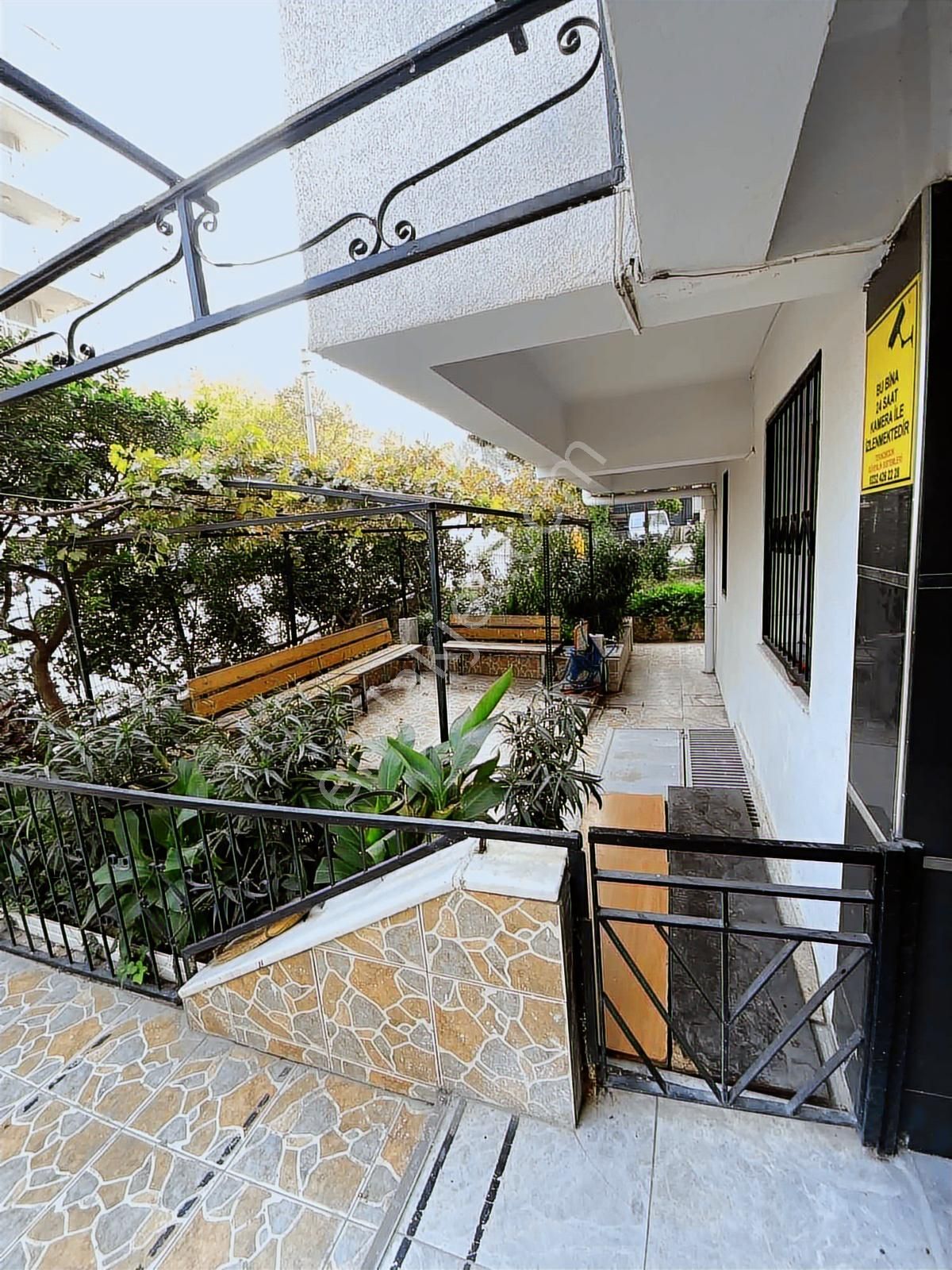 Bucada Site İçi Satılık 3+1 Arakat Asansörlü Merkezi Konumda Ev - Görsel 3