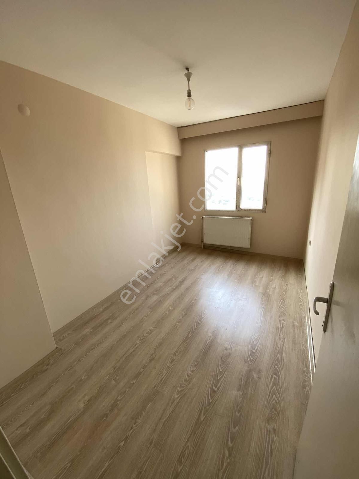 Bucada Site İçi Satılık 3+1 Arakat Asansörlü Merkezi Konumda Ev - Görsel 14