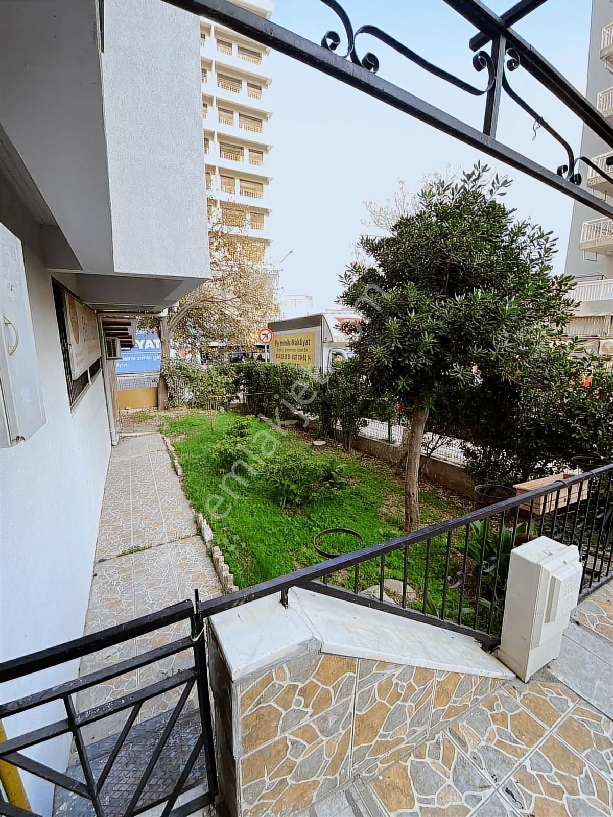 Bucada Site İçi Satılık 3+1 Arakat Asansörlü Merkezi Konumda Ev - Görsel 5