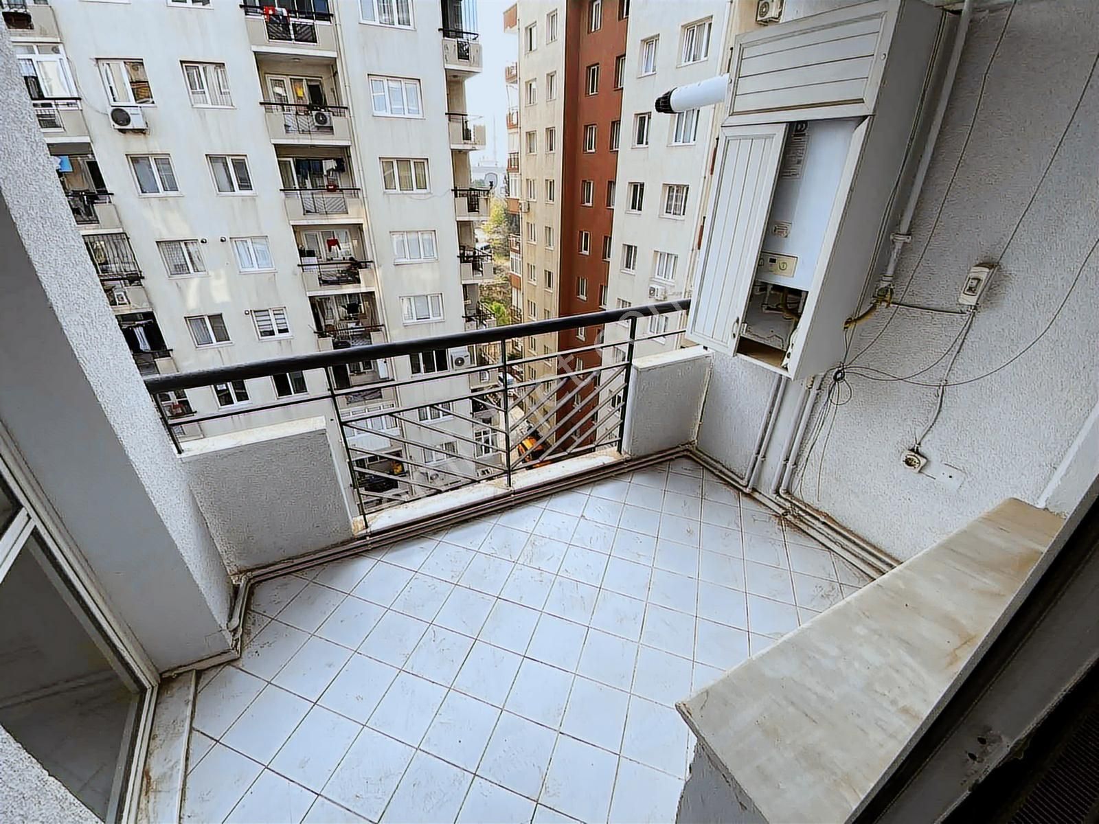 Bucada Site İçi Satılık 3+1 Arakat Asansörlü Merkezi Konumda Ev - Görsel 25