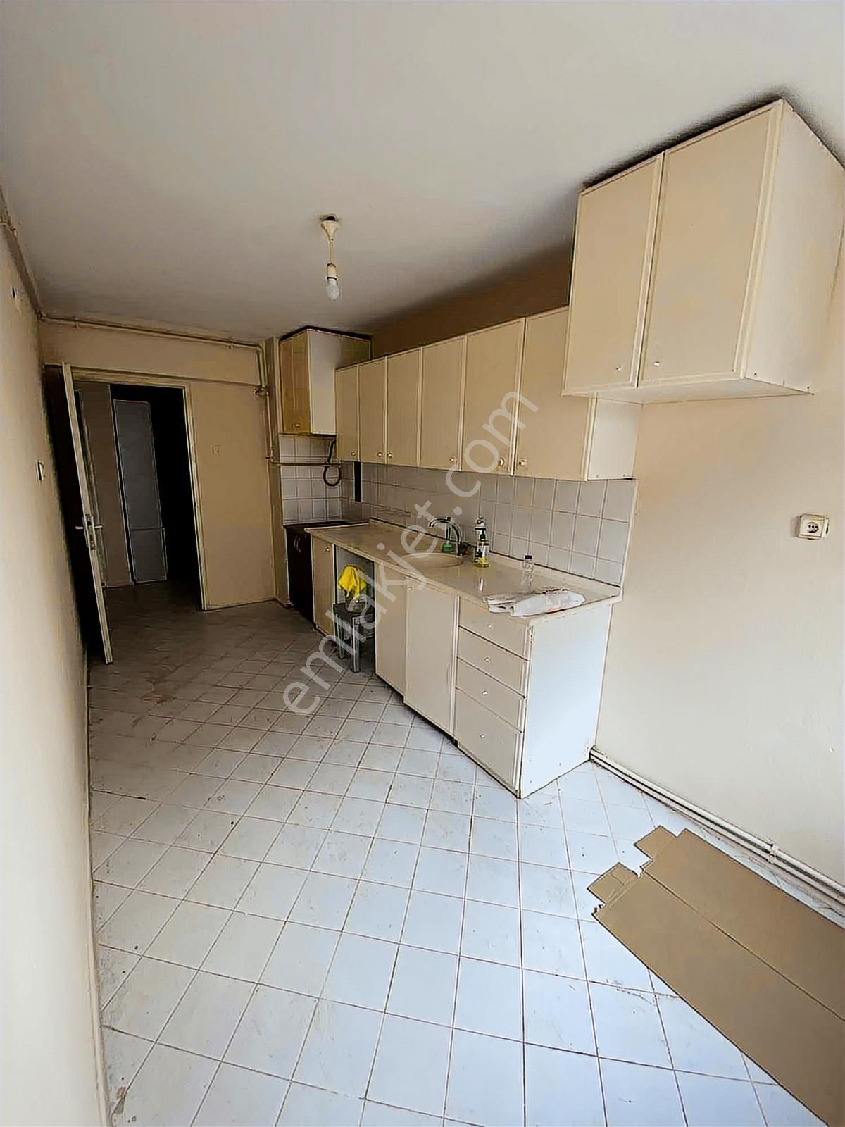 Bucada Site İçi Satılık 3+1 Arakat Asansörlü Merkezi Konumda Ev - Görsel 20