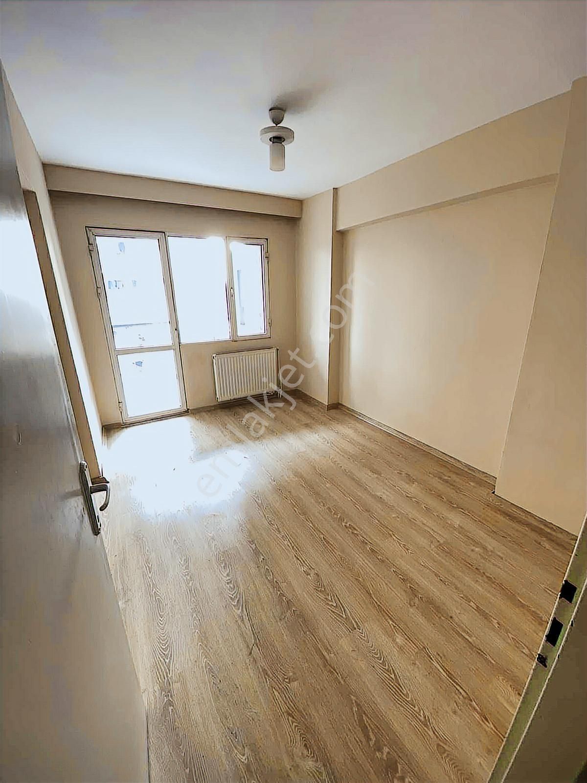 Bucada Site İçi Satılık 3+1 Arakat Asansörlü Merkezi Konumda Ev - Görsel 7