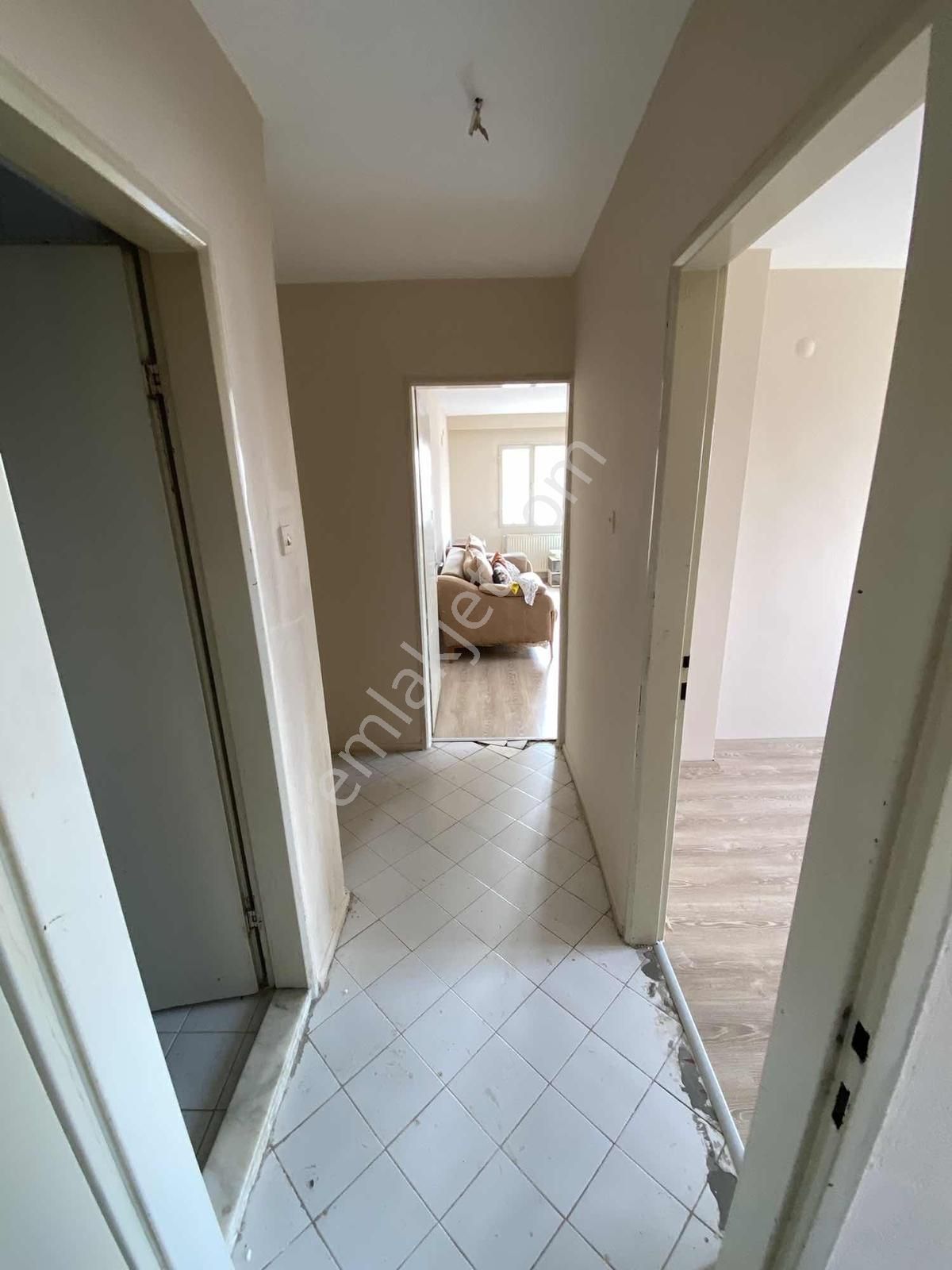 Bucada Site İçi Satılık 3+1 Arakat Asansörlü Merkezi Konumda Ev - Görsel 32