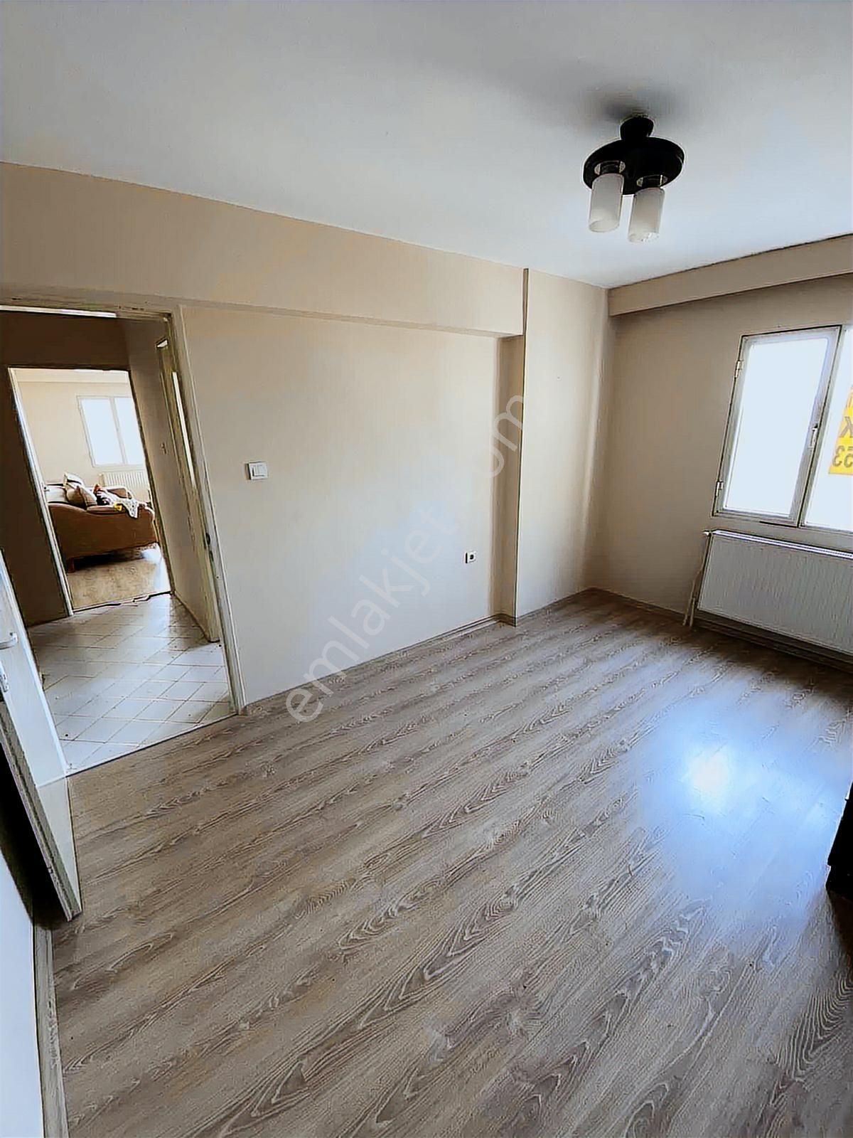 Bucada Site İçi Satılık 3+1 Arakat Asansörlü Merkezi Konumda Ev - Görsel 2