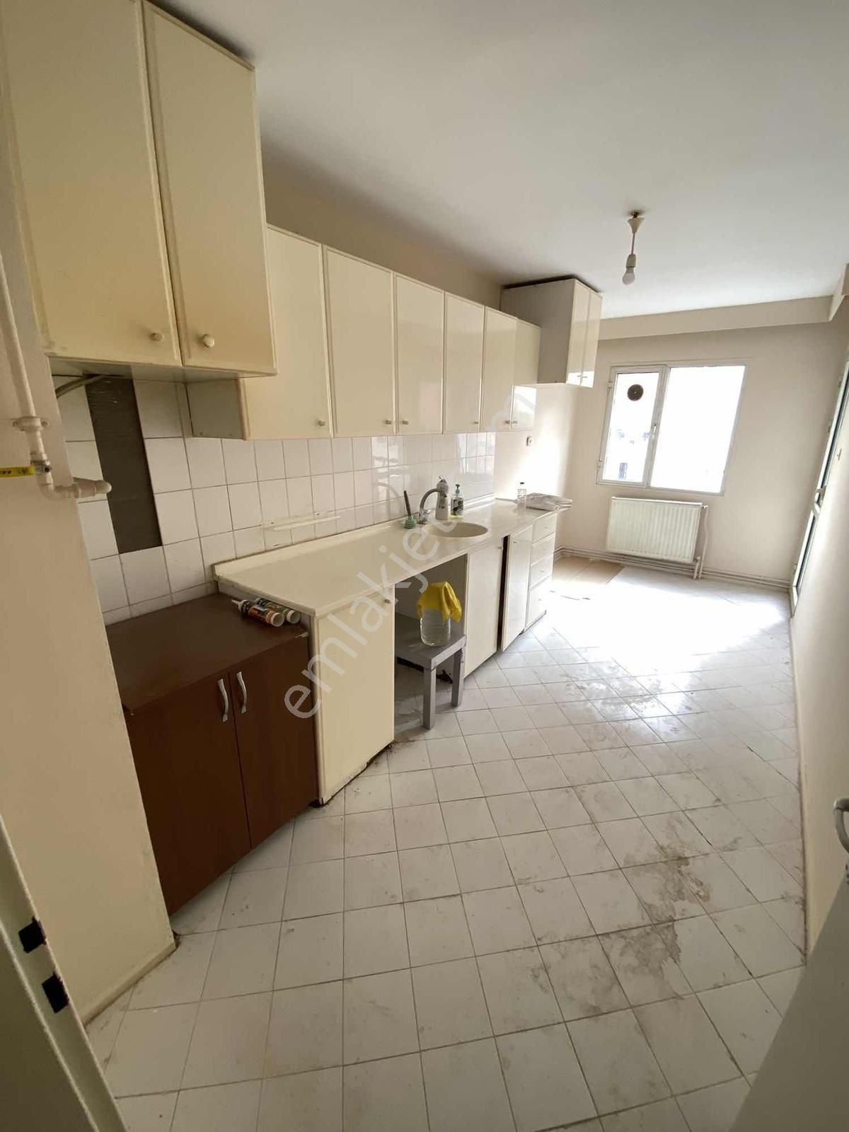 Bucada Site İçi Satılık 3+1 Arakat Asansörlü Merkezi Konumda Ev - Görsel 2