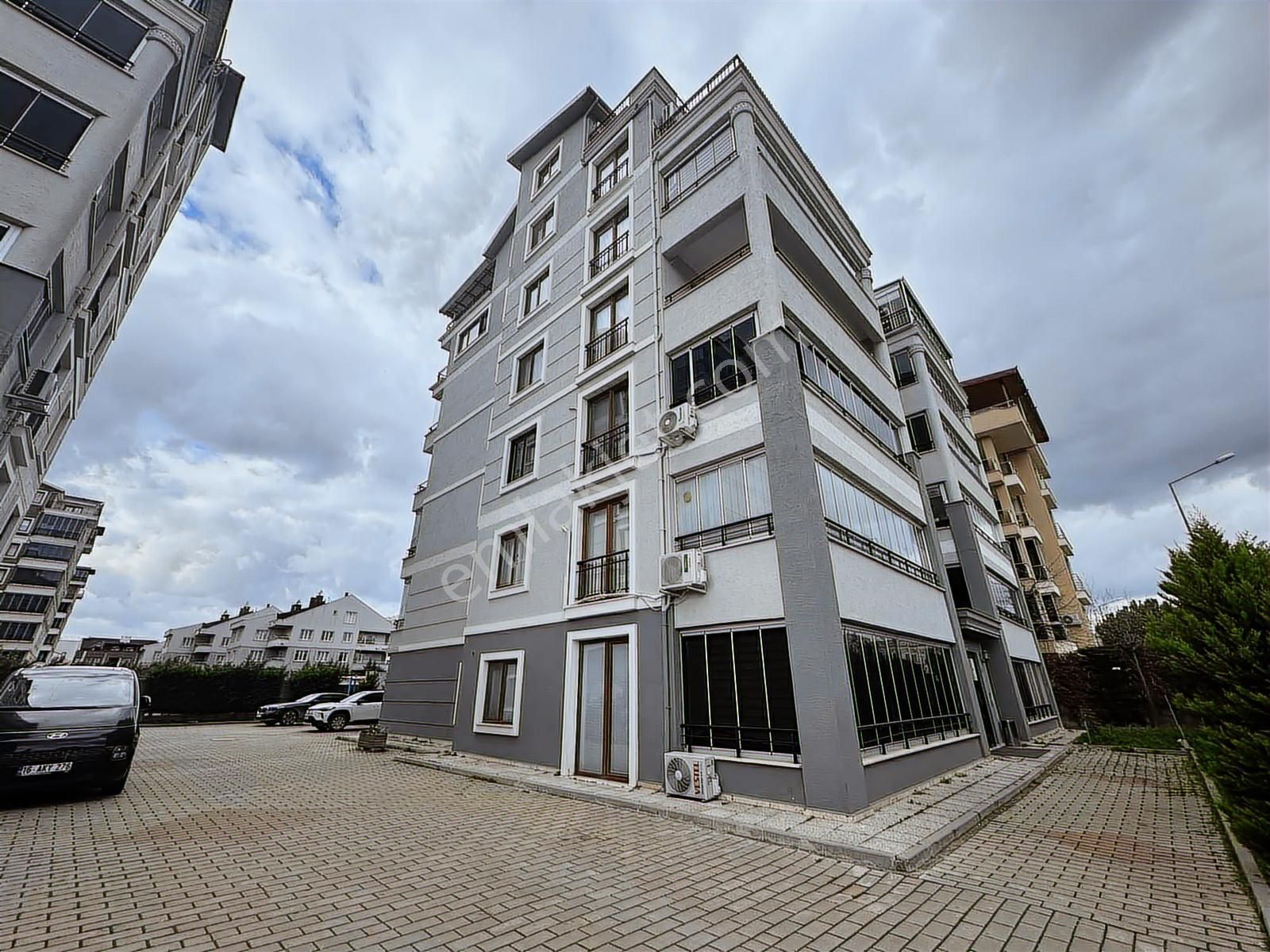 Ertuğrul'da Koç Ortaokulu Yanı Satılık 2+1 Bahçe Katı Daire - Görsel 21