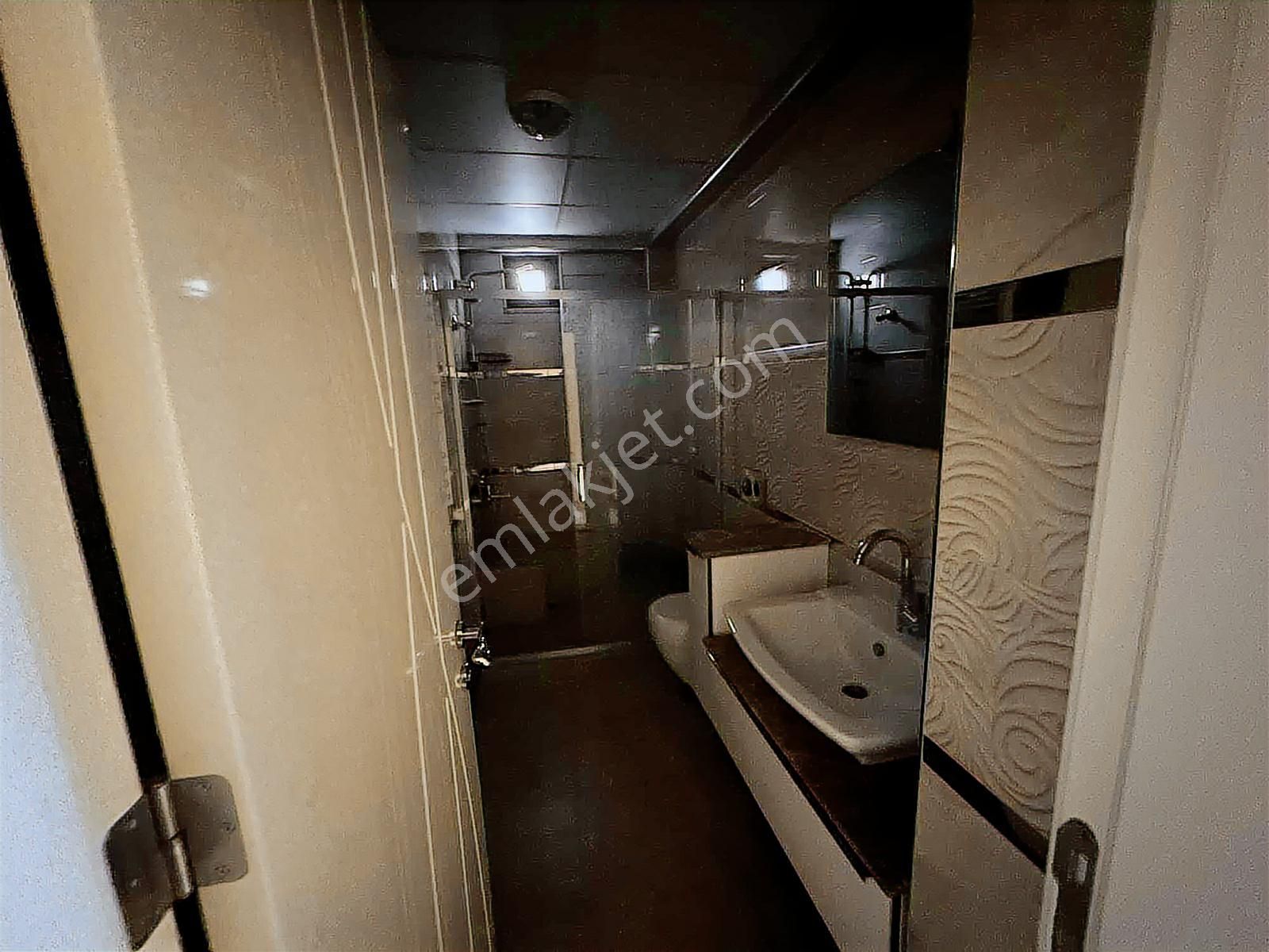 Ertuğrul'da Koç Ortaokulu Yanı Satılık 2+1 Bahçe Katı Daire - Görsel 14