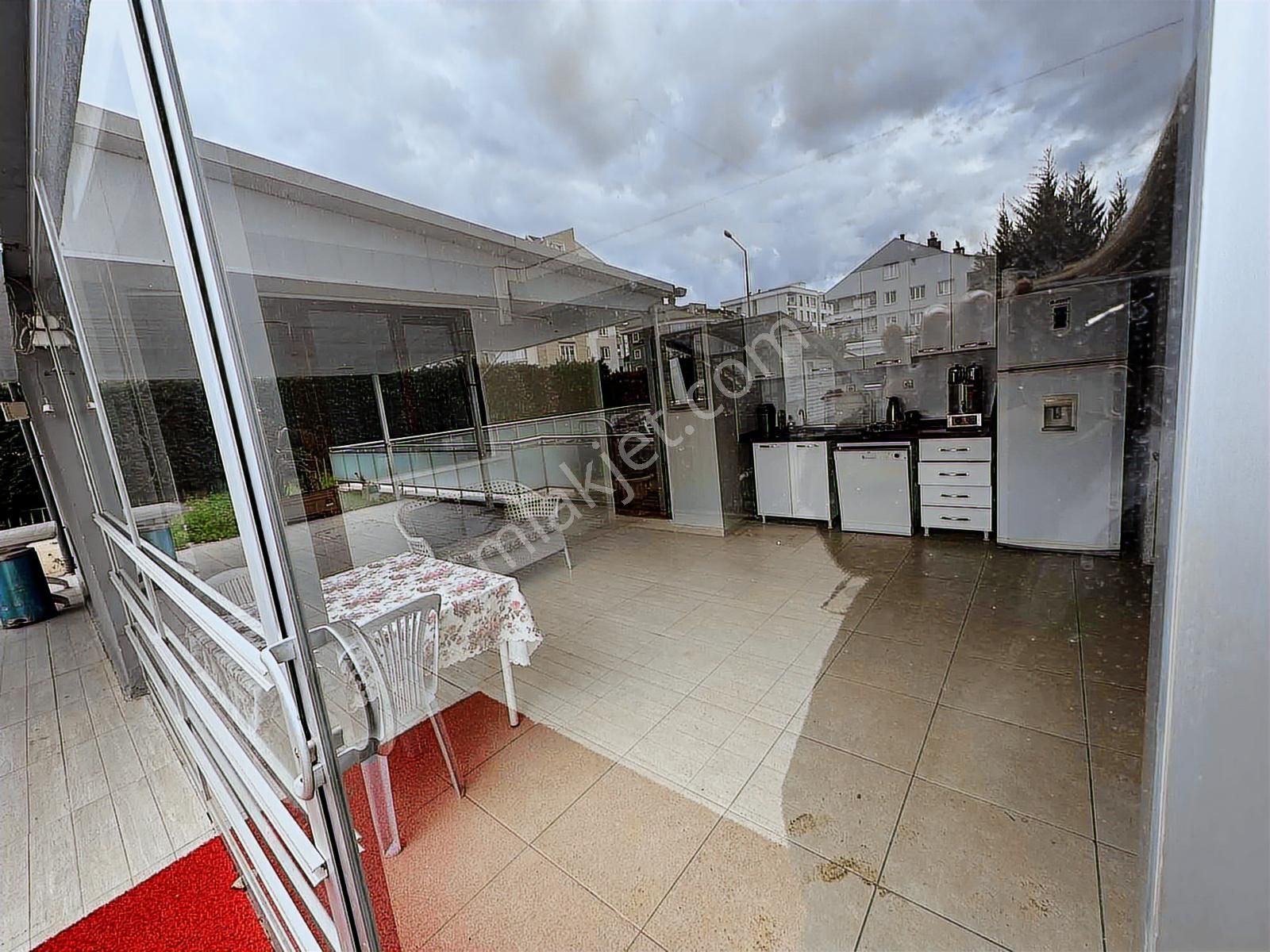 Ertuğrul'da Koç Ortaokulu Yanı Satılık 2+1 Bahçe Katı Daire - Görsel 32