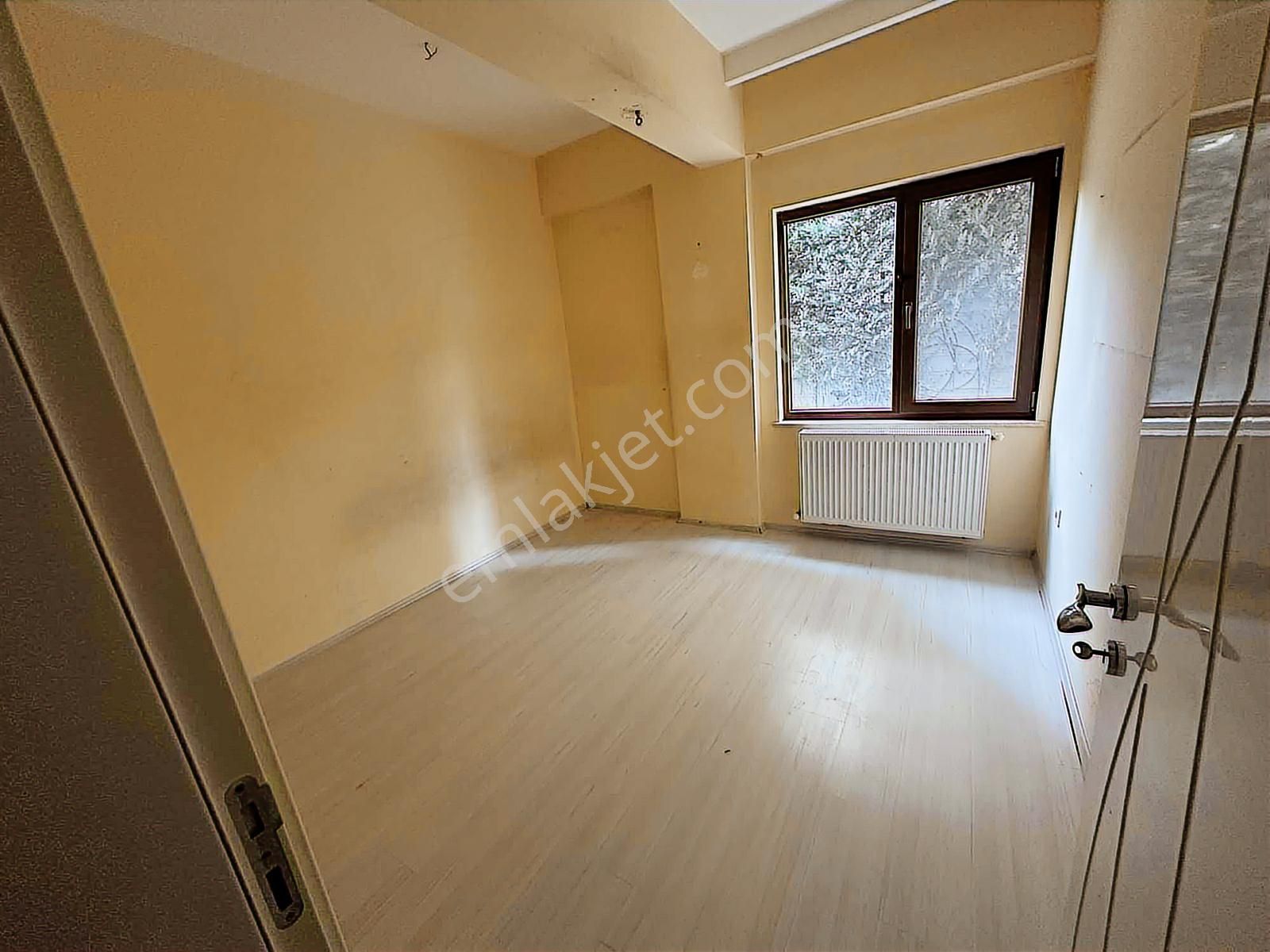 Ertuğrul'da Koç Ortaokulu Yanı Satılık 2+1 Bahçe Katı Daire - Görsel 13