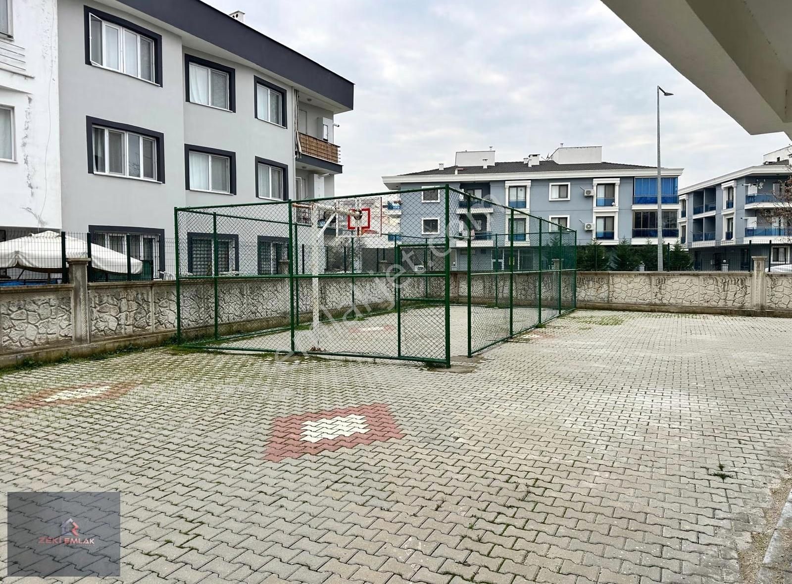 Zeki Emlak'tan Muradiye Mh. Site İçinde Satılık 2+1 Daire - Görsel 5