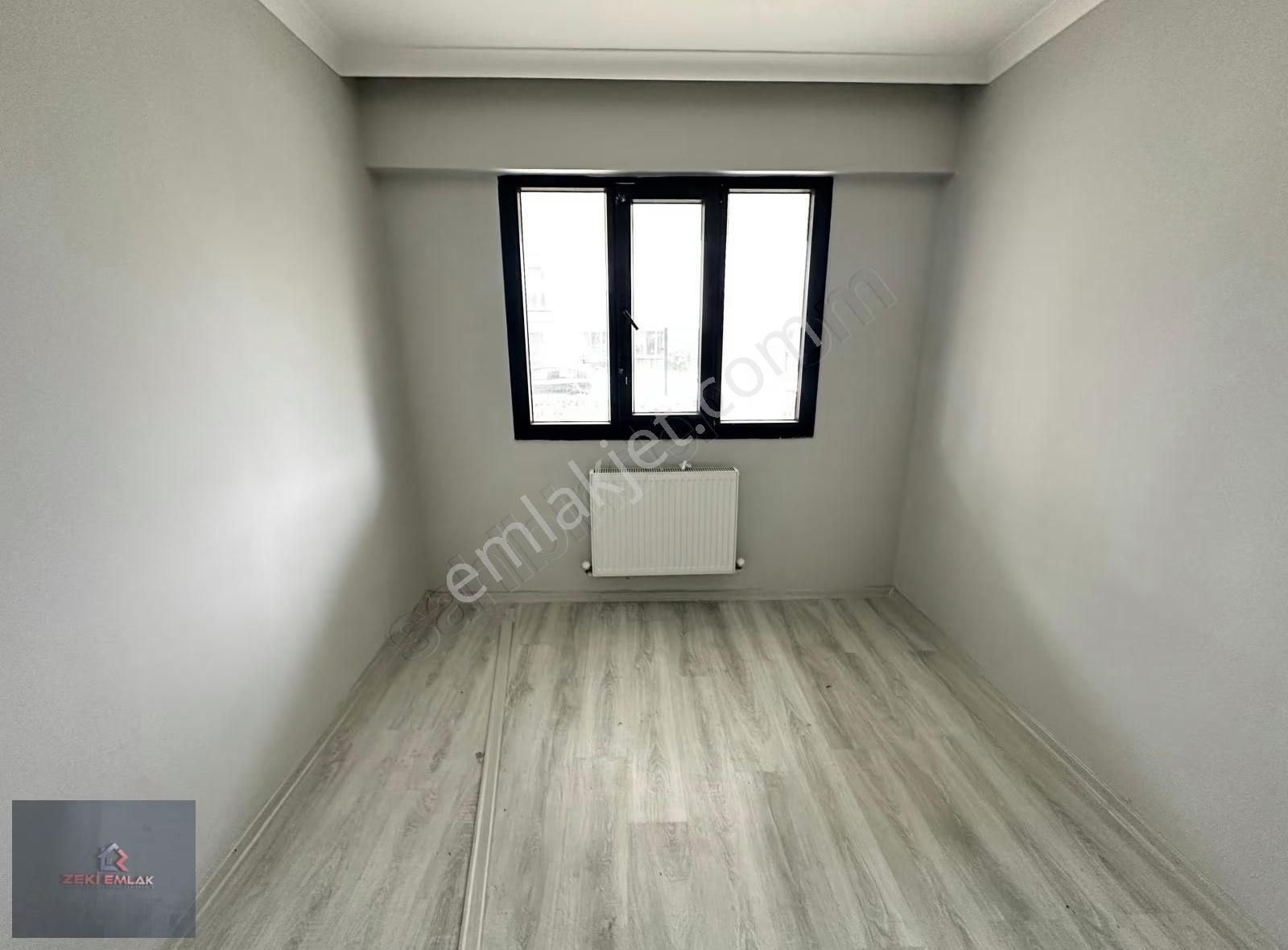 Zeki Emlak'tan Muradiye Mh. Site İçinde Satılık 2+1 Daire - Görsel 11