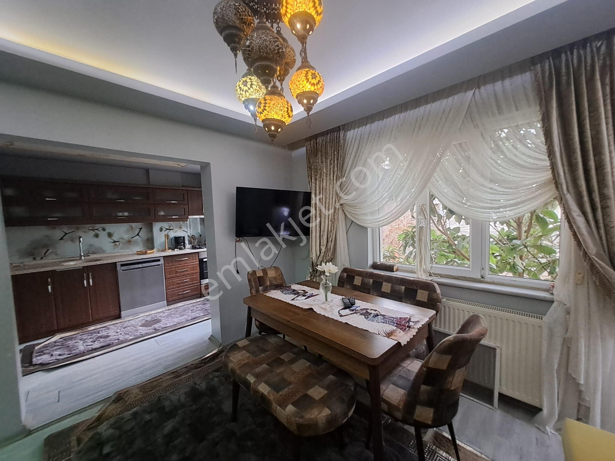 Re/max Advantage'den Yunuselinde Eşyalı 3+1 Kiralık Daire - Görsel 13