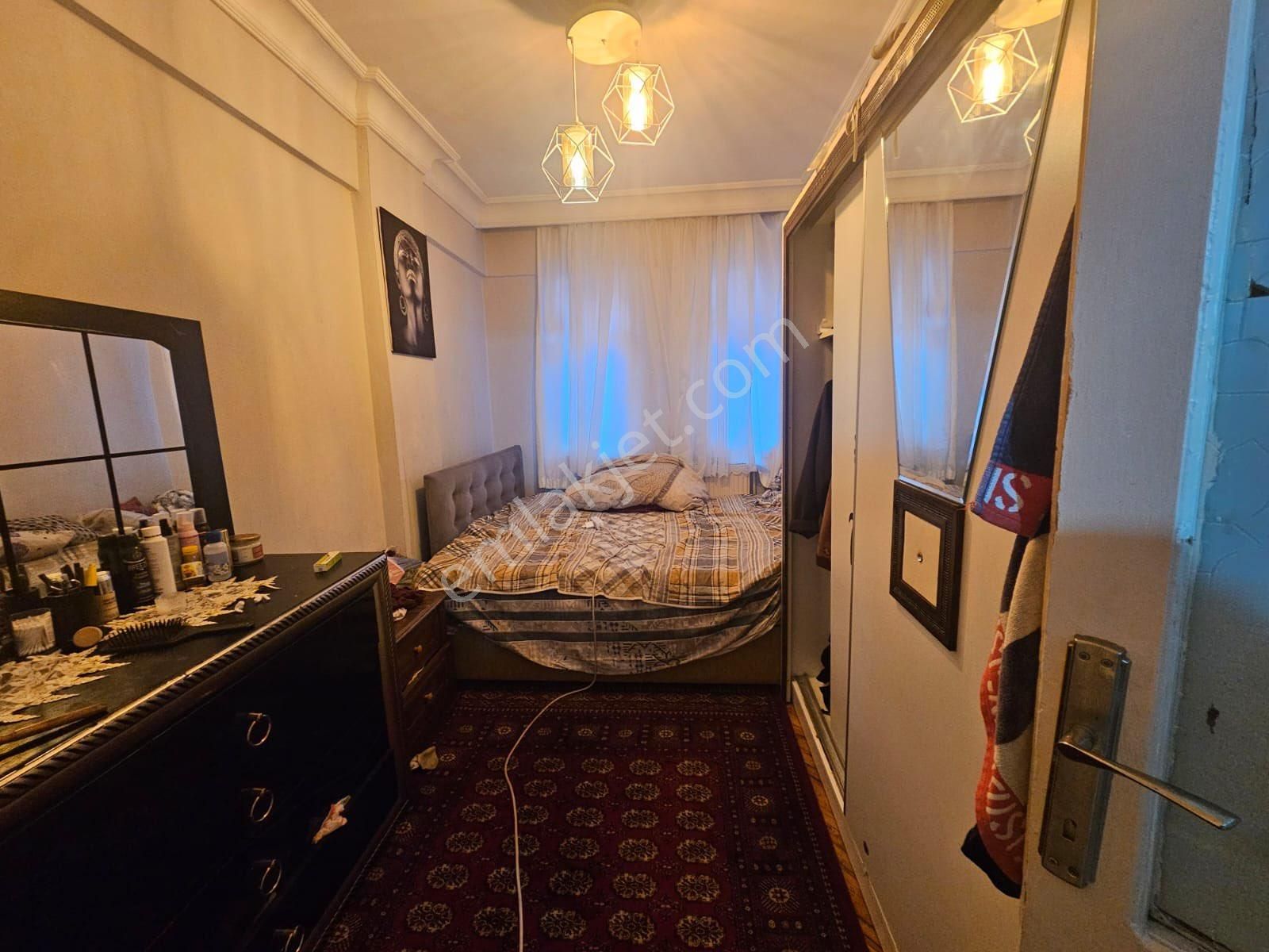 Zeytinburnu Sümer Mahallesinde 2+1 Ara Kat Daire - Görsel 5