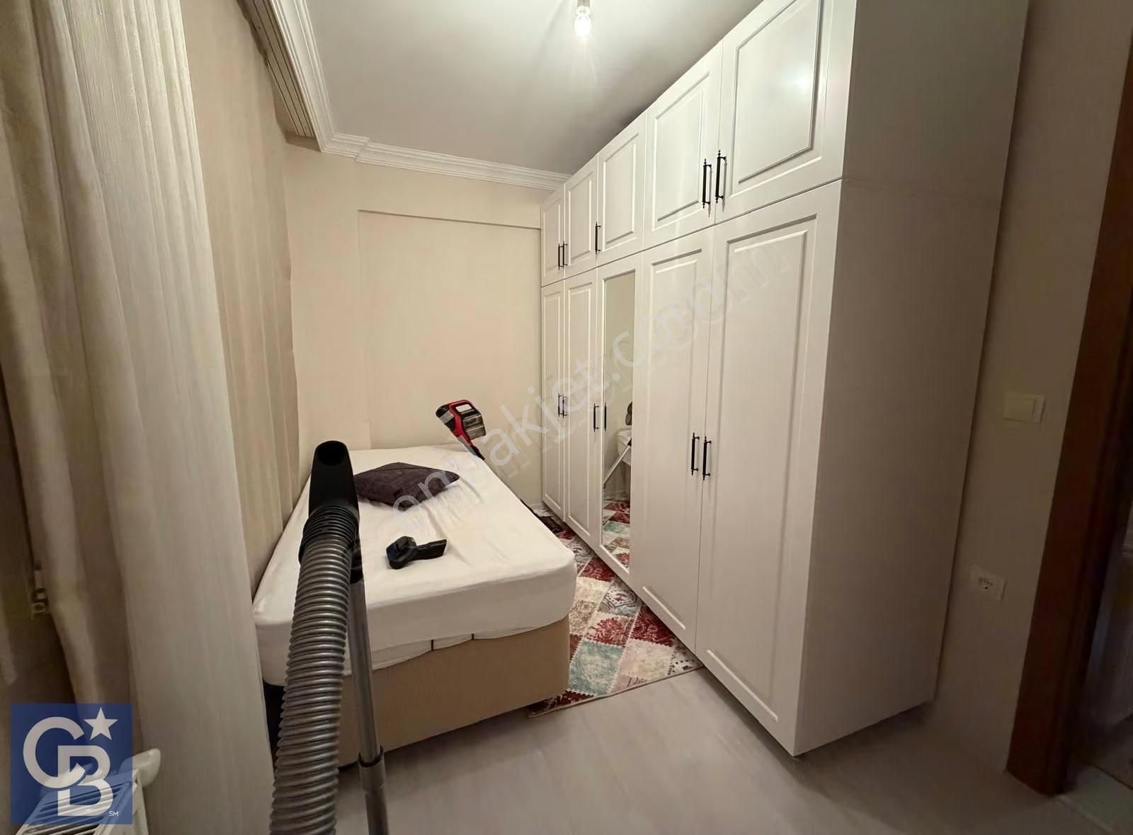 Yenı Mahalle'de 2+1 Hastane Yakını Geniş Daire