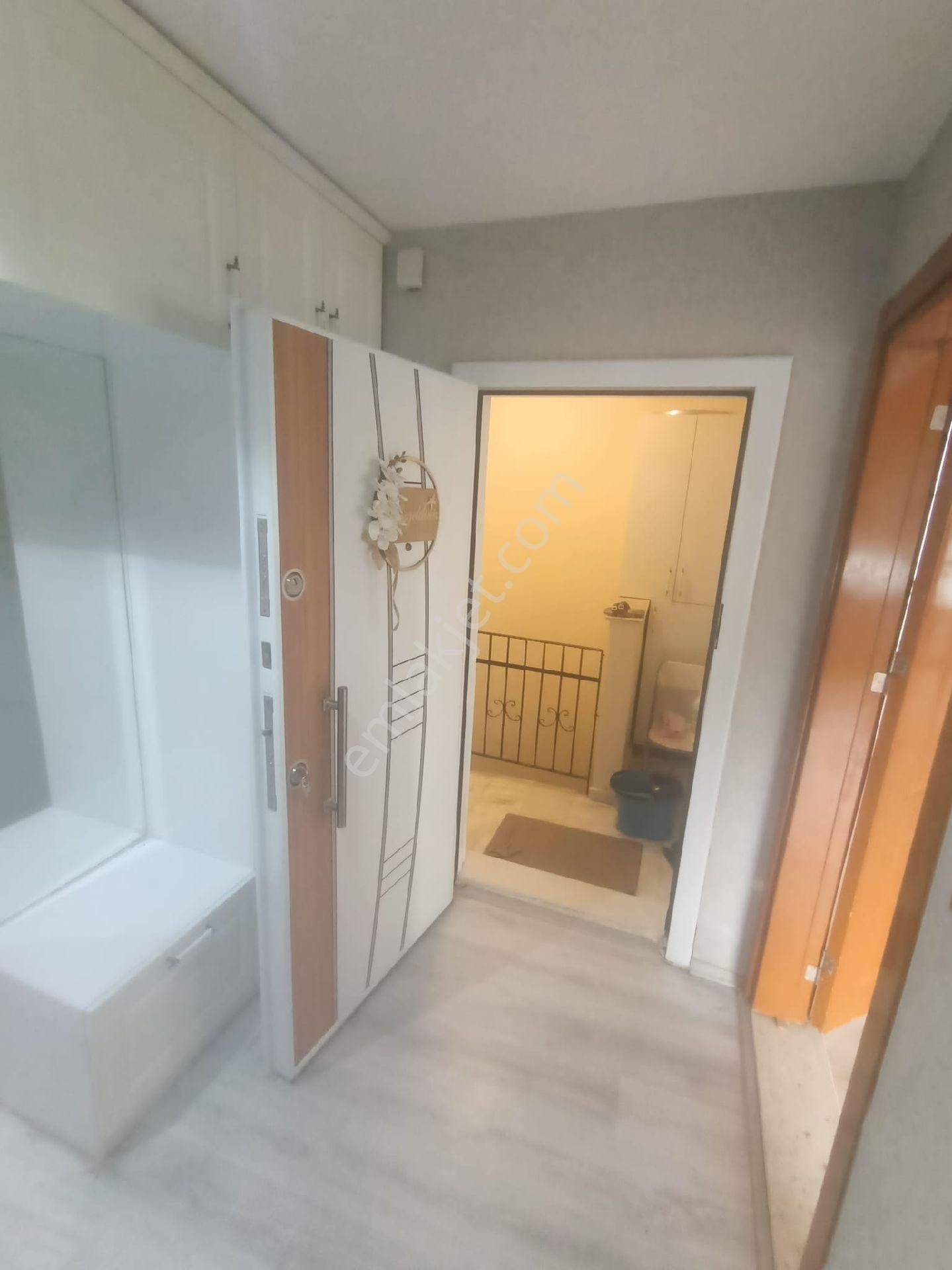 Kurttepe Ruh Sağlığı Civarı 2+1 A.mutfak Kiralık Daire - Görsel 5