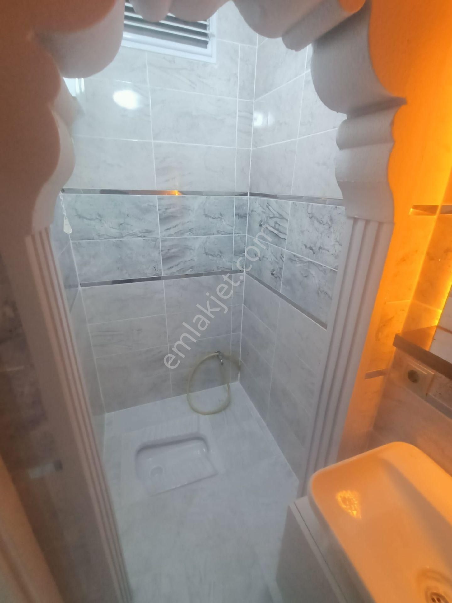 Kurttepe Ruh Sağlığı Civarı 2+1 A.mutfak Kiralık Daire - Görsel 12