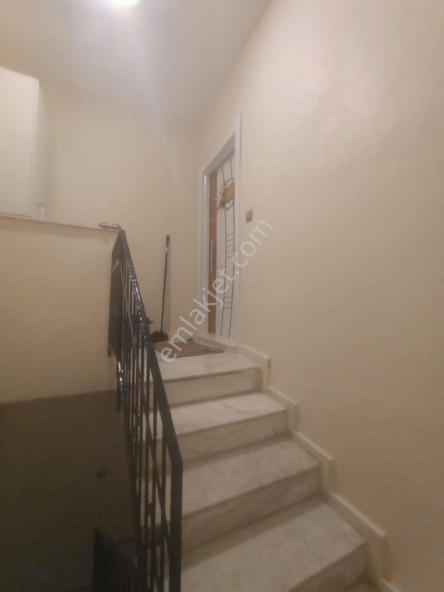 Kurttepe Ruh Sağlığı Civarı 2+1 A.mutfak Kiralık Daire - Görsel 18