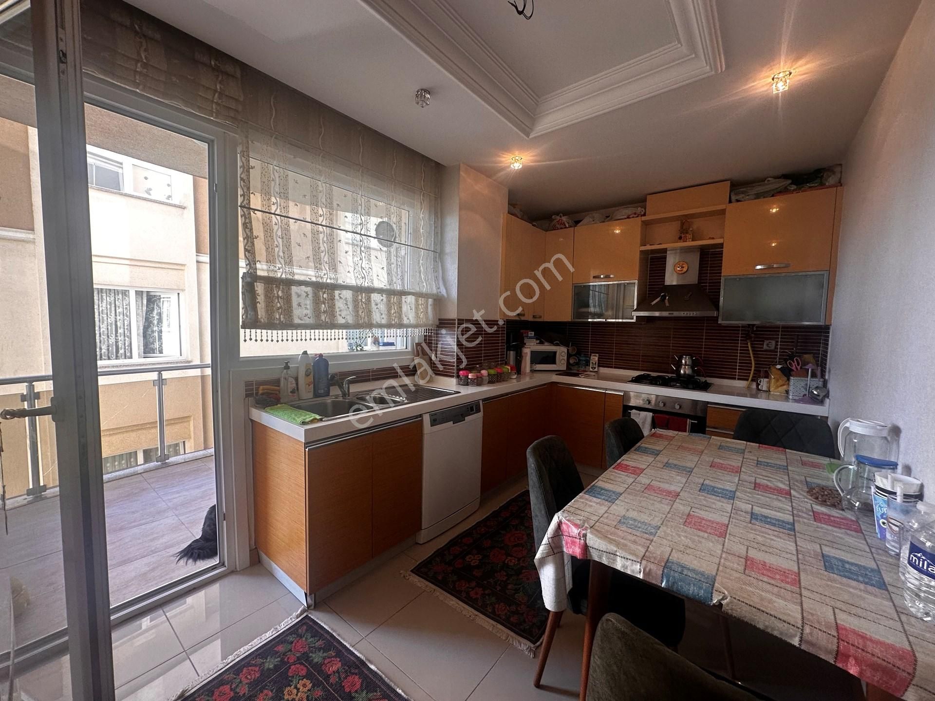 Büyükçekmece Fatih Mahallesi Site İçi Satılık 3+1 Daire - Görsel 8