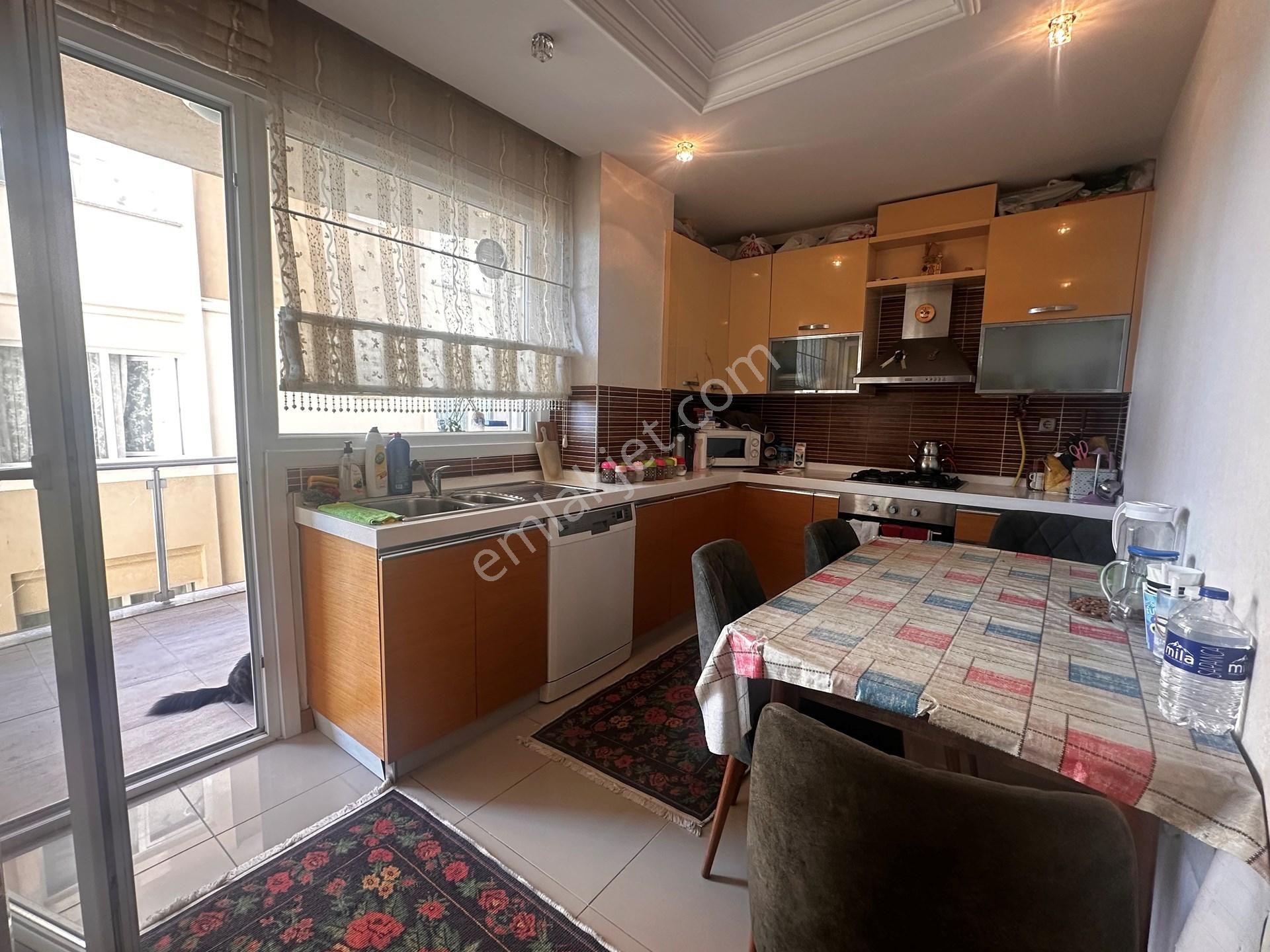 Büyükçekmece Fatih Mahallesi Site İçi Satılık 3+1 Daire - Görsel 4