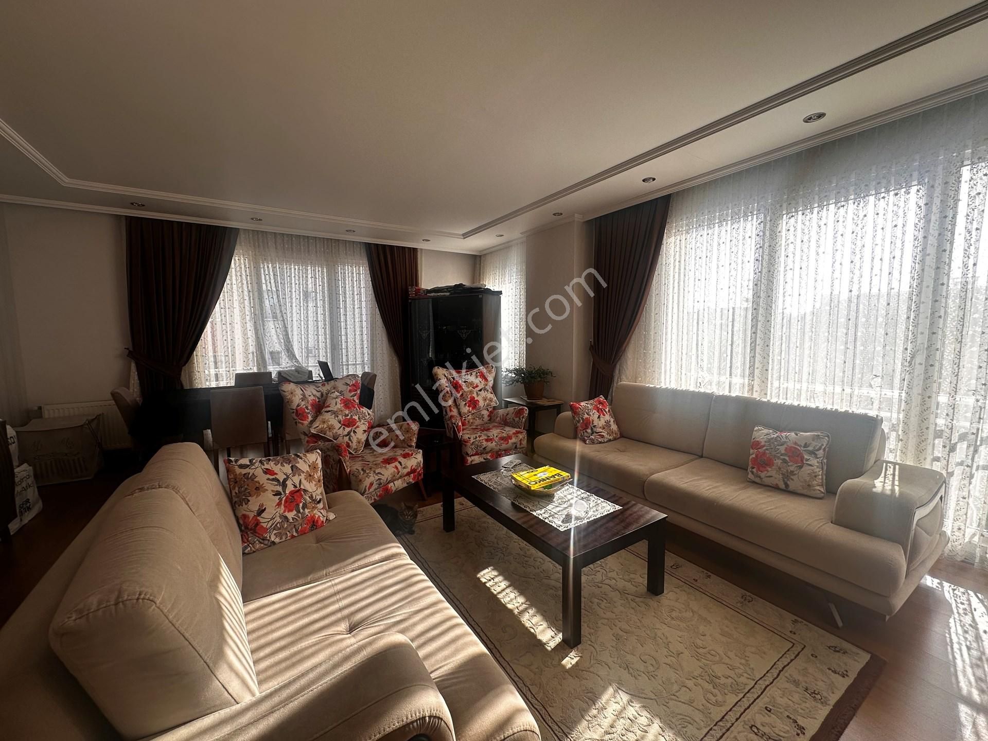 Büyükçekmece Fatih Mahallesi Site İçi Satılık 3+1 Daire - Görsel 2