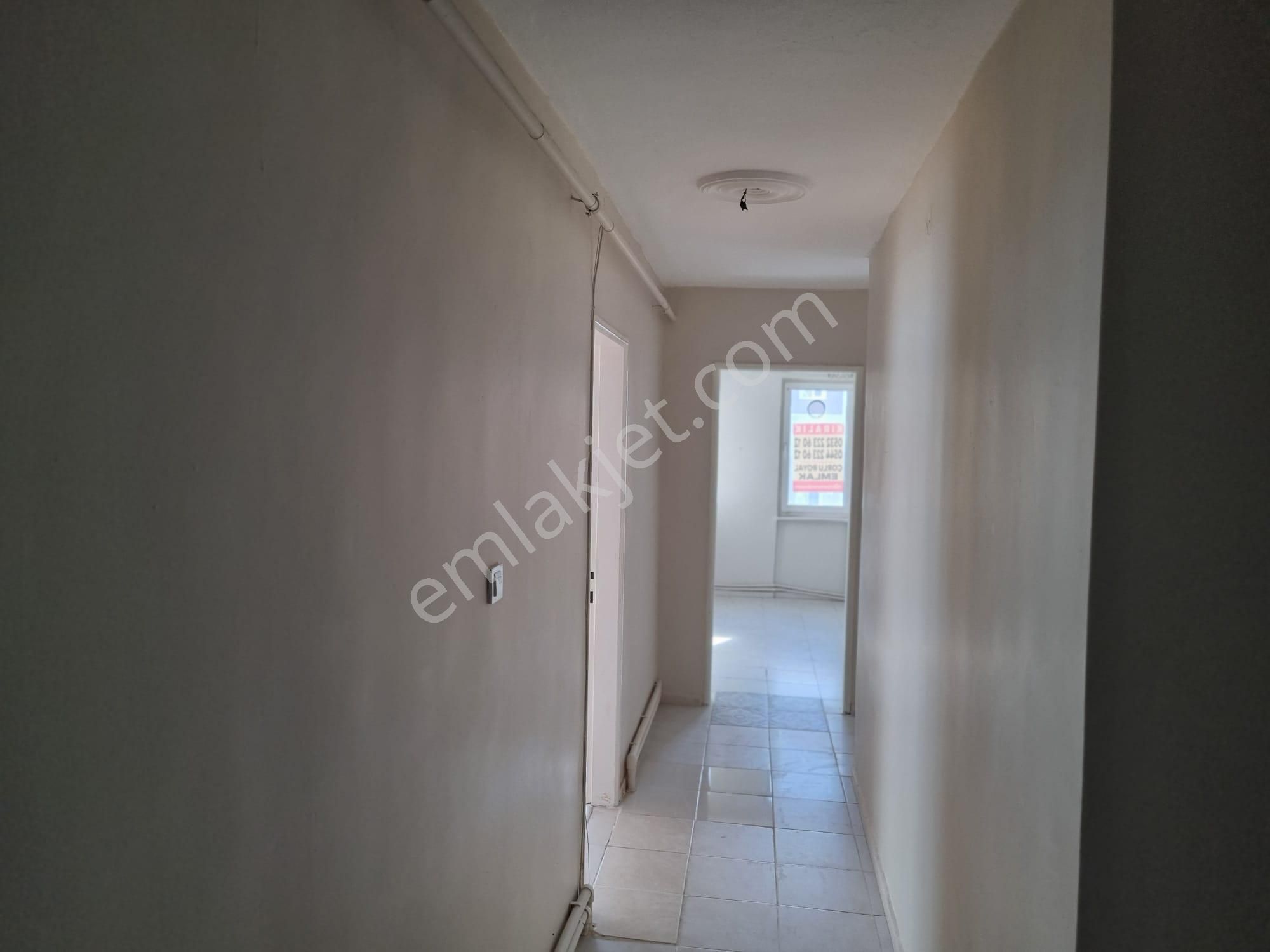 Çorlu'da 24 Saat Güvenlikli Sitede Kiralık Kombili 3+1 Daire - Görsel 5