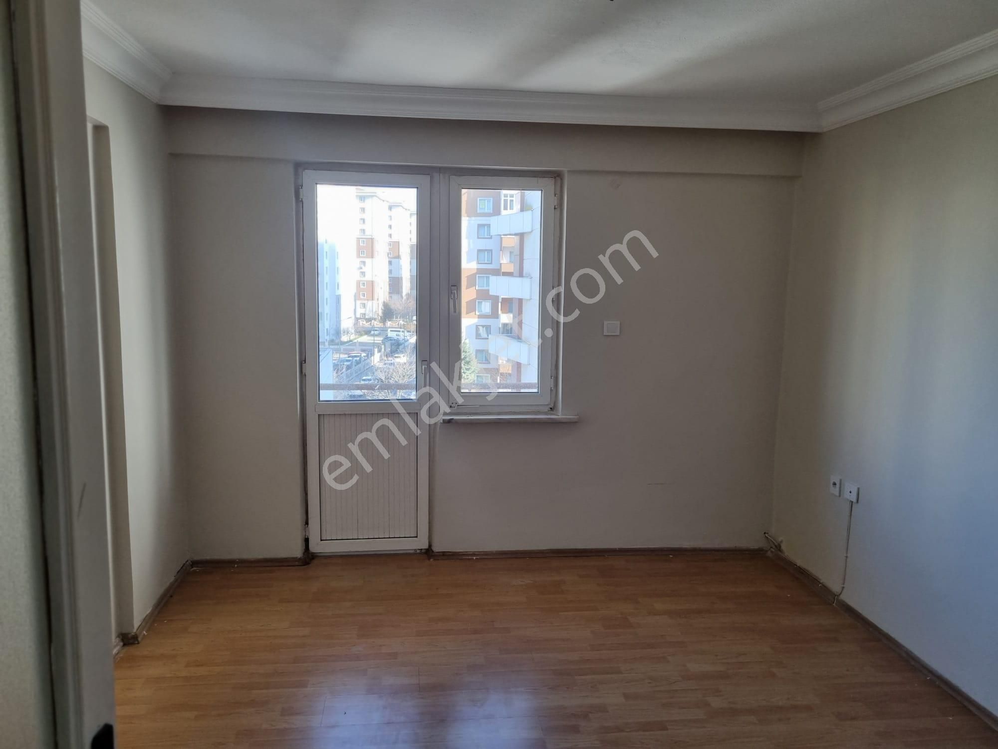 Çorlu'da 24 Saat Güvenlikli Sitede Kiralık Kombili 3+1 Daire - Görsel 13