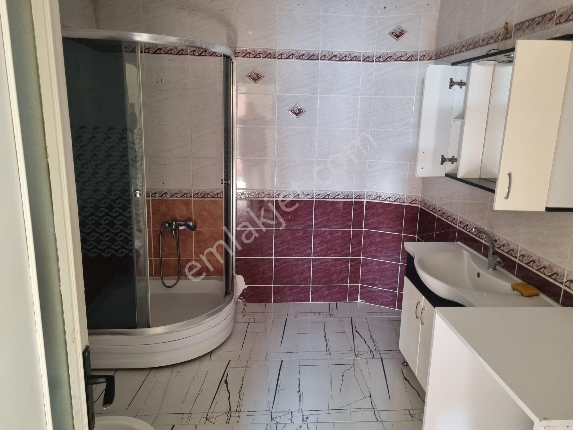Çorlu'da 24 Saat Güvenlikli Sitede Kiralık Kombili 3+1 Daire - Görsel 14