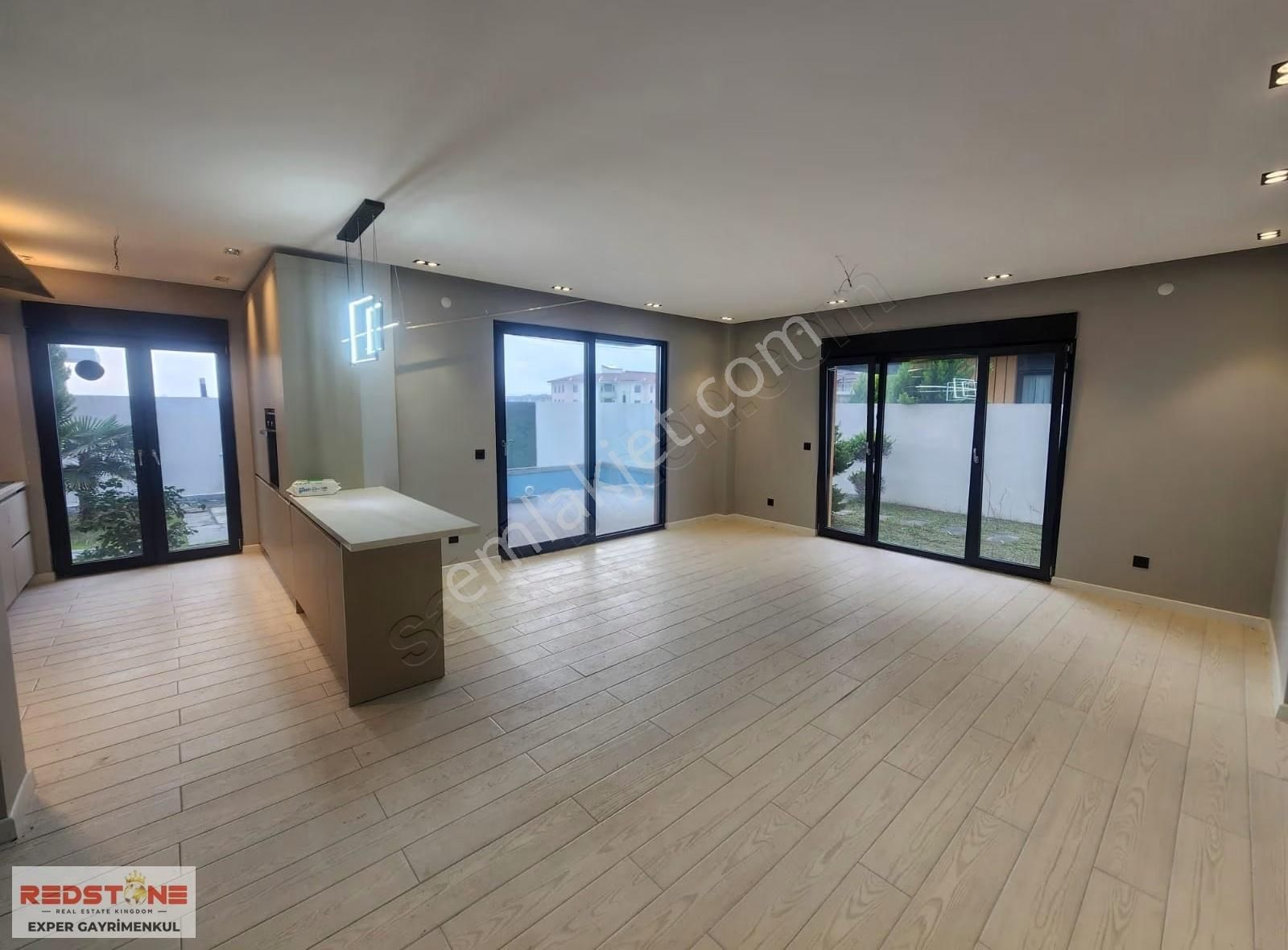 Karasu'da Deniz Manzaralı Müstakil Havuzlu 4+1 Satılık Villa - Görsel 10