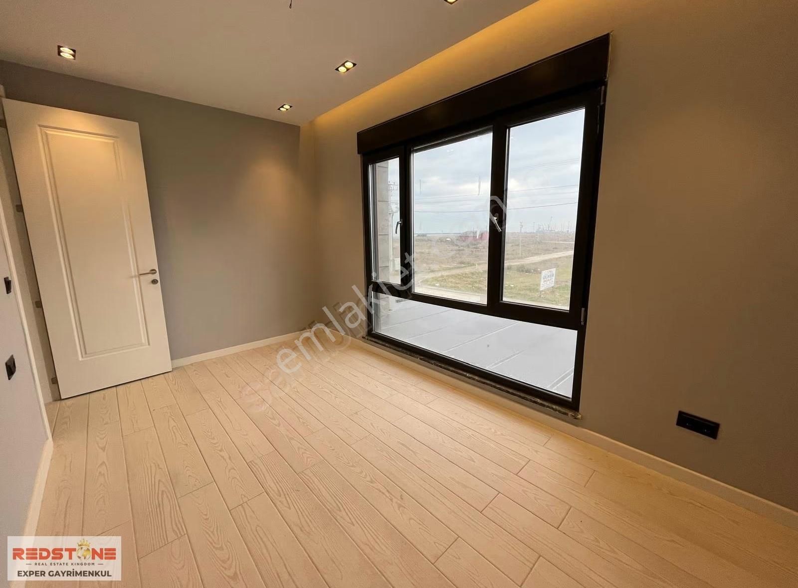 Karasu'da Deniz Manzaralı Müstakil Havuzlu 4+1 Satılık Villa - Görsel 14