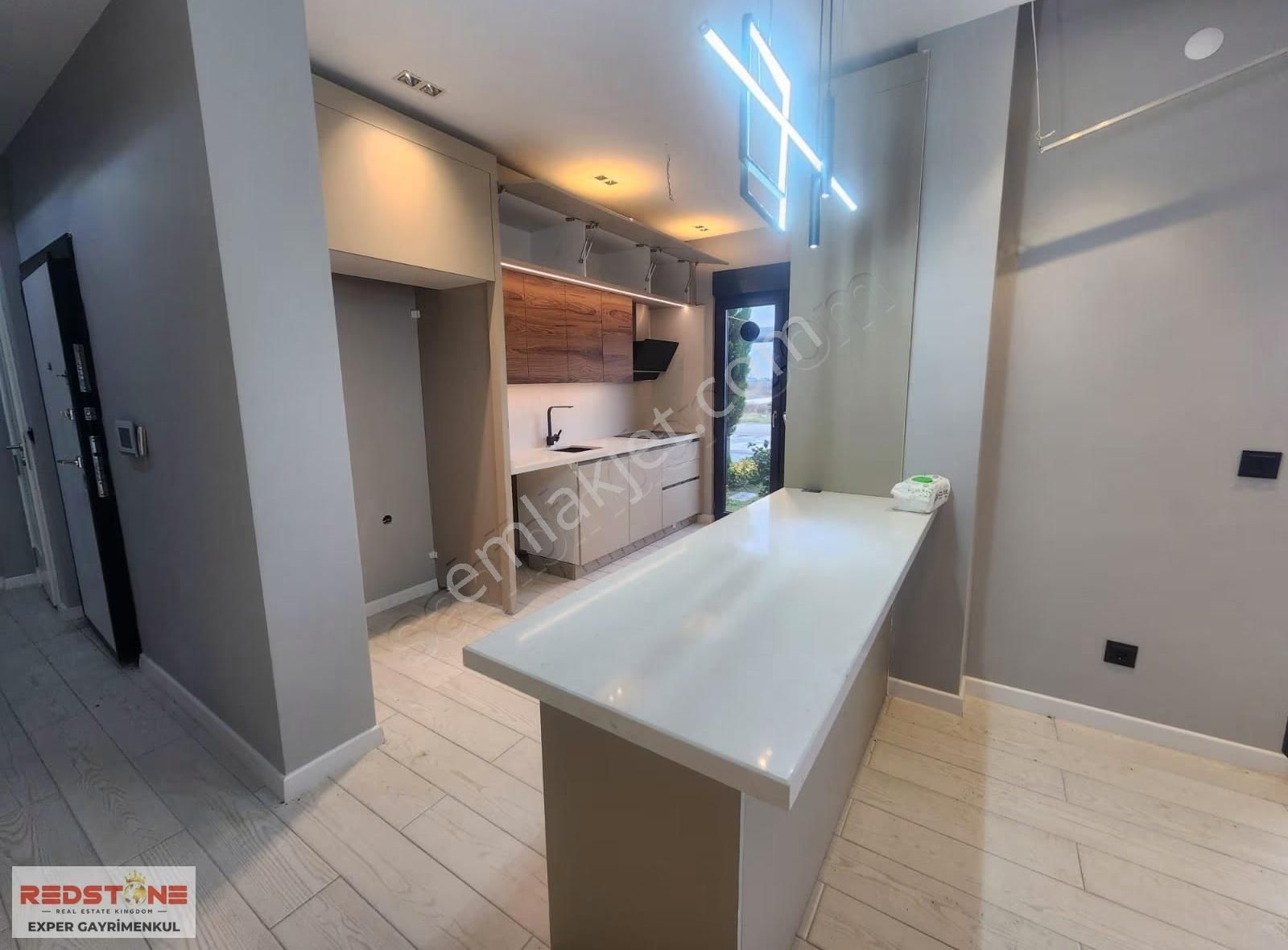 Karasu'da Deniz Manzaralı Müstakil Havuzlu 4+1 Satılık Villa - Görsel 11