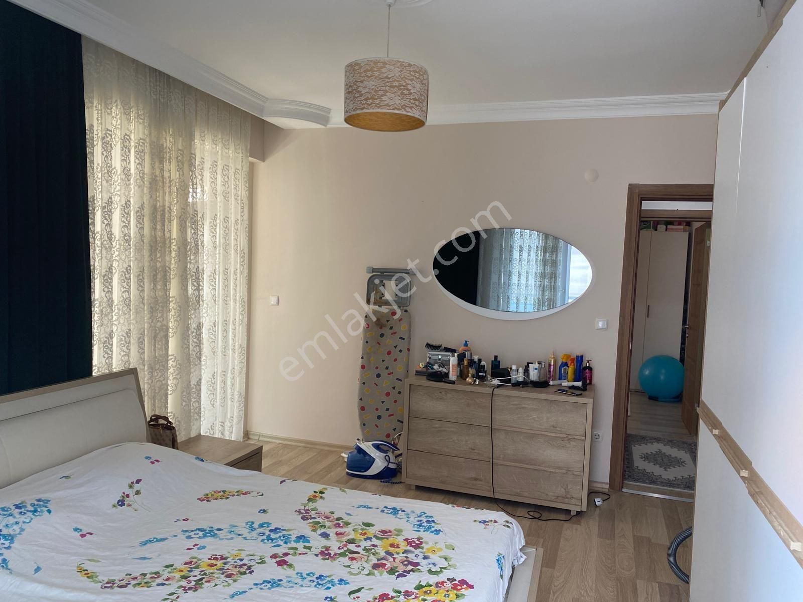 Didim Merkezde Satılık 3+1 Ayrı Mutfak - Görsel 9