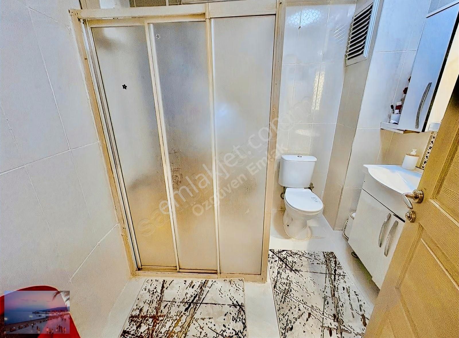 Akçay Özgüven Emlak'tan Ön Cephe Ayrı Mutfak 1+1 *kaçmaz* - Görsel 8