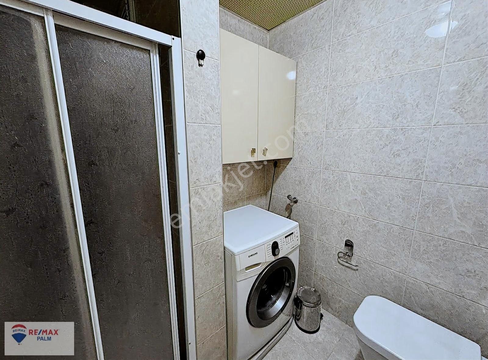 Remax Palm'den Soli Sahil Sitesi'nde 2+1 Eşyalı Kiralık Daire