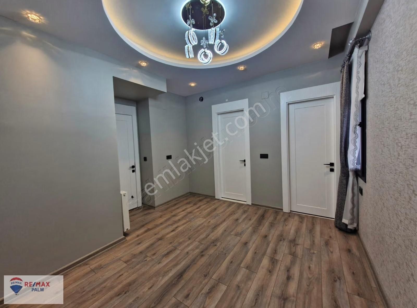 Remax Palm'den Mezitli'de Havuzlu Sitede Lüks 3+1 Satılık Daire - Görsel 5