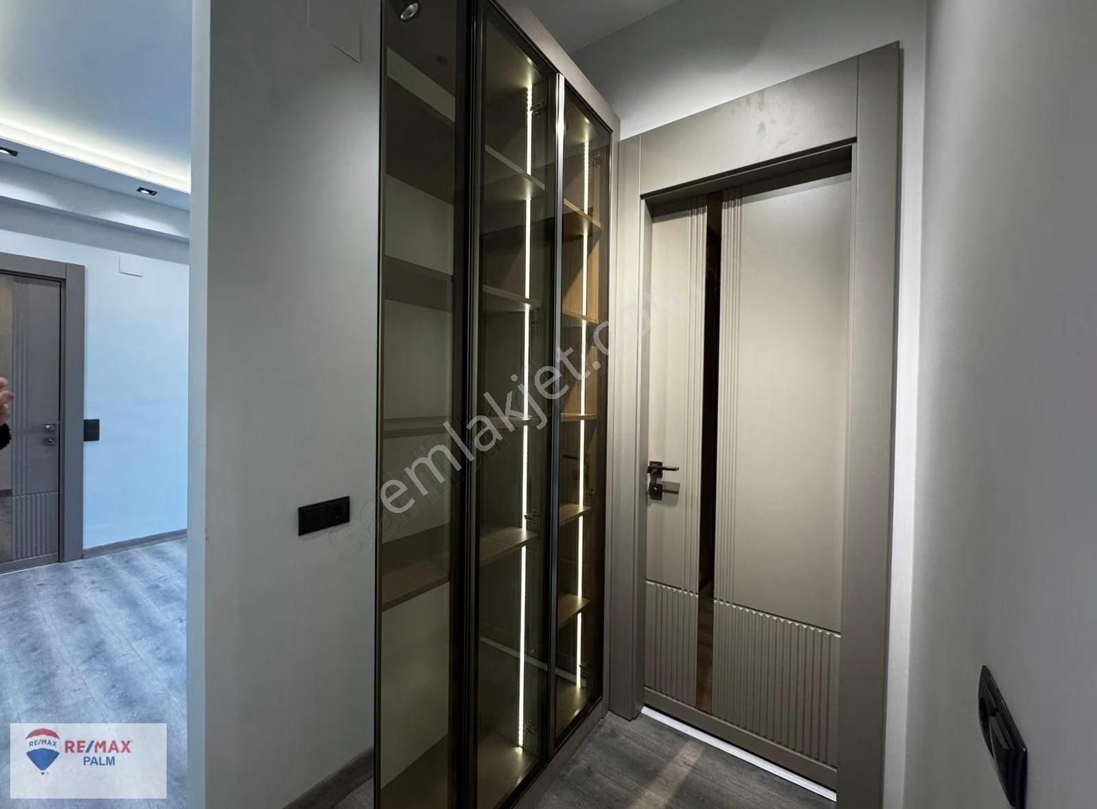 Remax Palm'den Yerden Isıtmalı Lüks Konsept Sıfır 2+1 Daire - Görsel 5